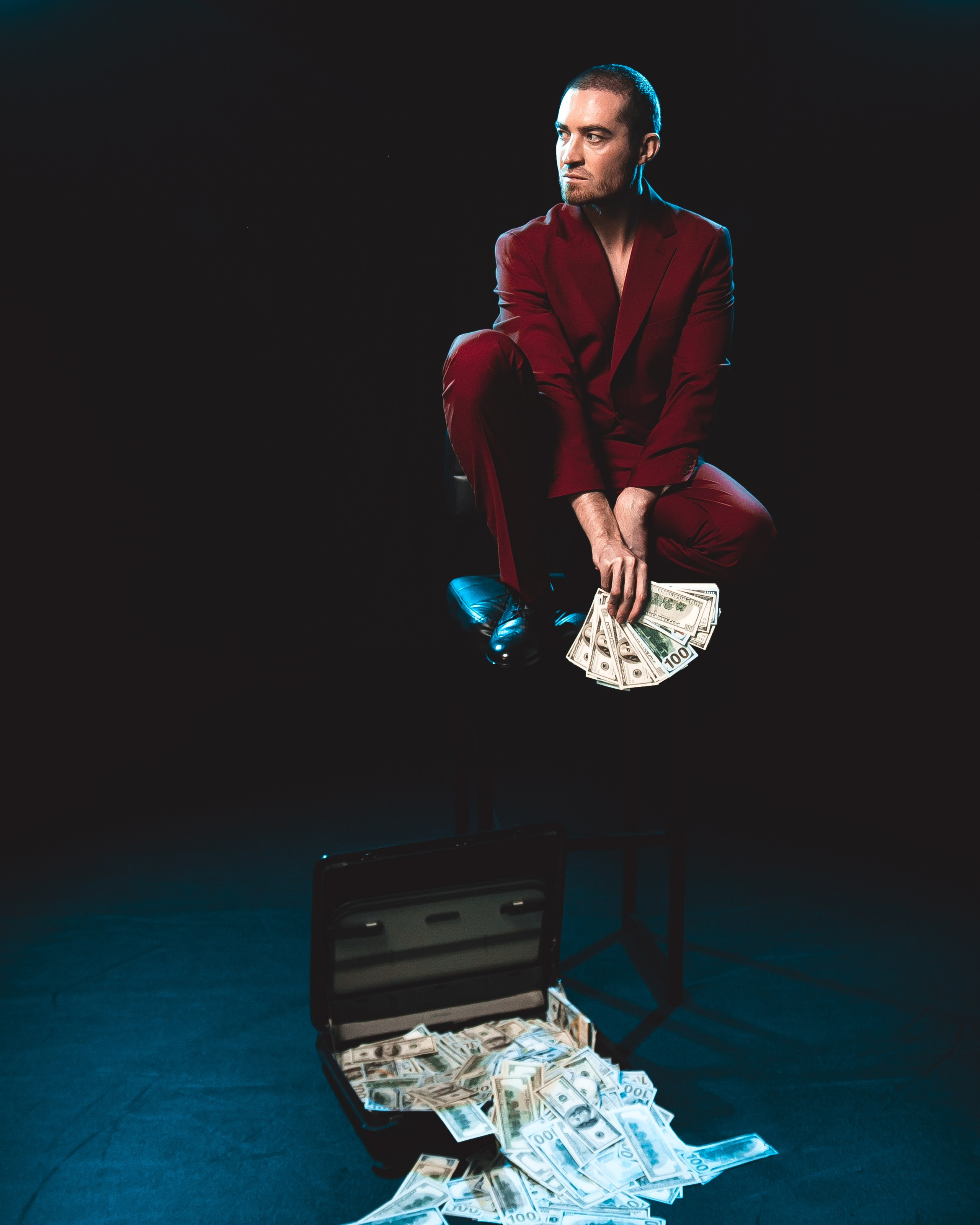 MF PROD. — NICHOLAS VYAZEMSKY. MOVIE FAMILY PRODUCTION