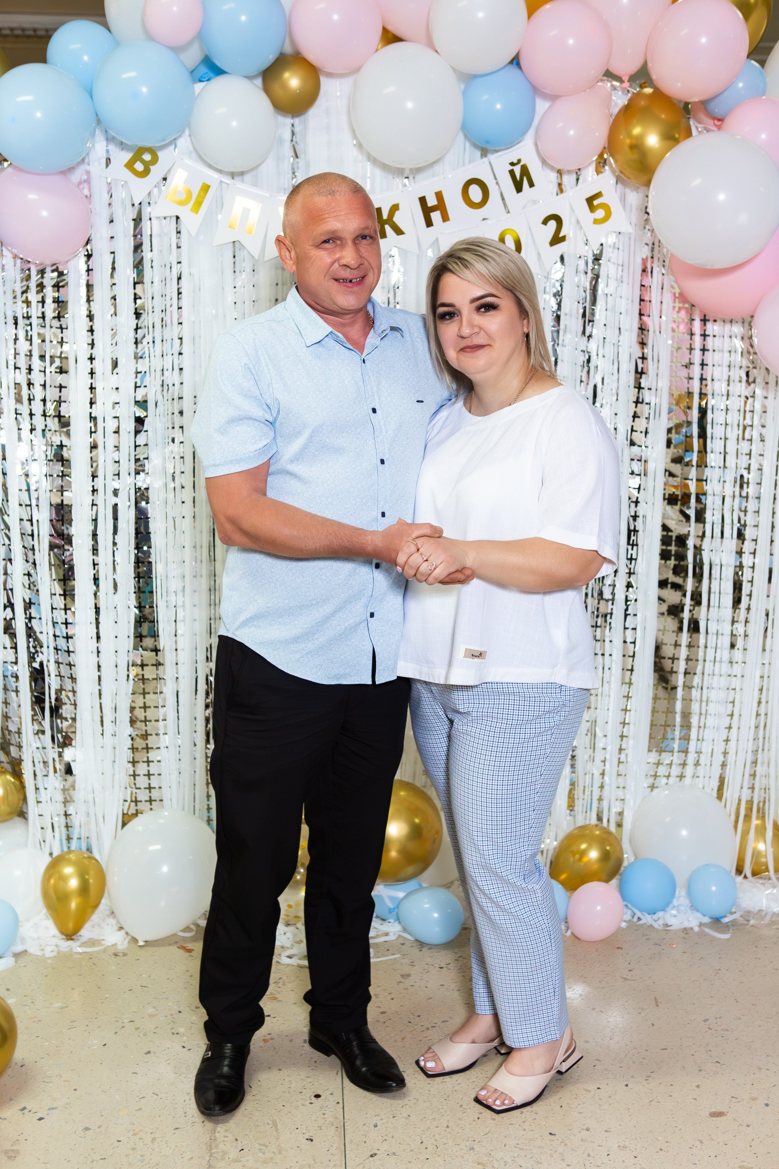 ФОТОСЕССИЯ С РОДИТЕЛЯМИ ВЫПУСКНОЙ 2025 9 ШКОЛА Г.МЦЕНСК. Профессиональный фотограф в Мценске и Орловской области