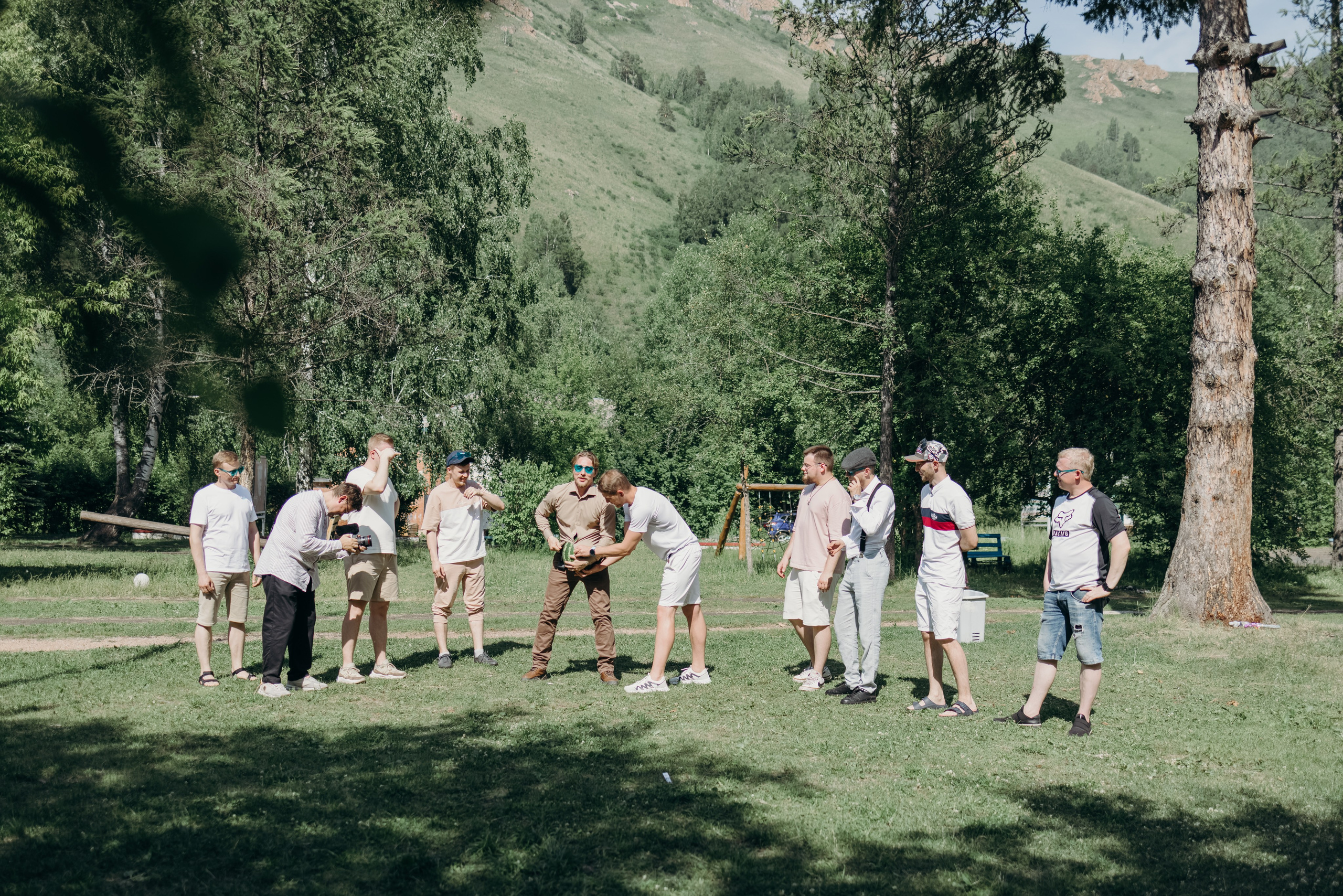 Веселые конкурсы для парней на гендер-пати