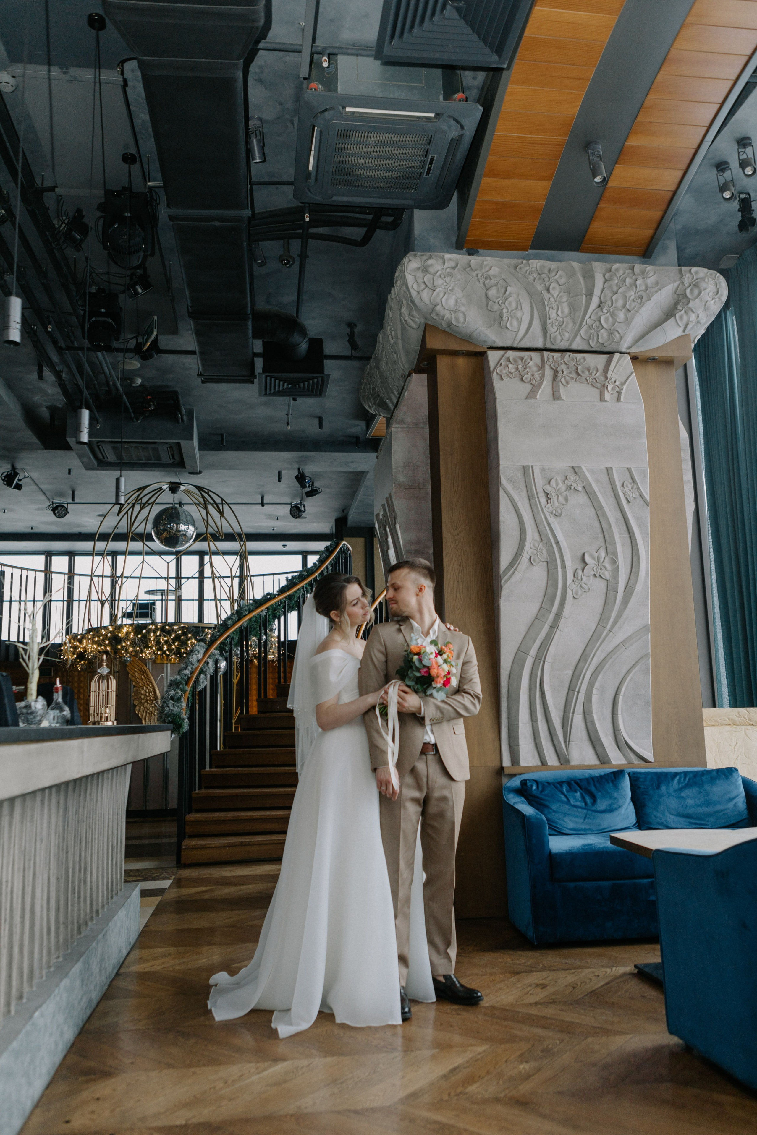 Ксюша и Илья. Утро в отеле роспись в Birds. Свадебный и портретный фотограф в Москве Анастасия Масюк