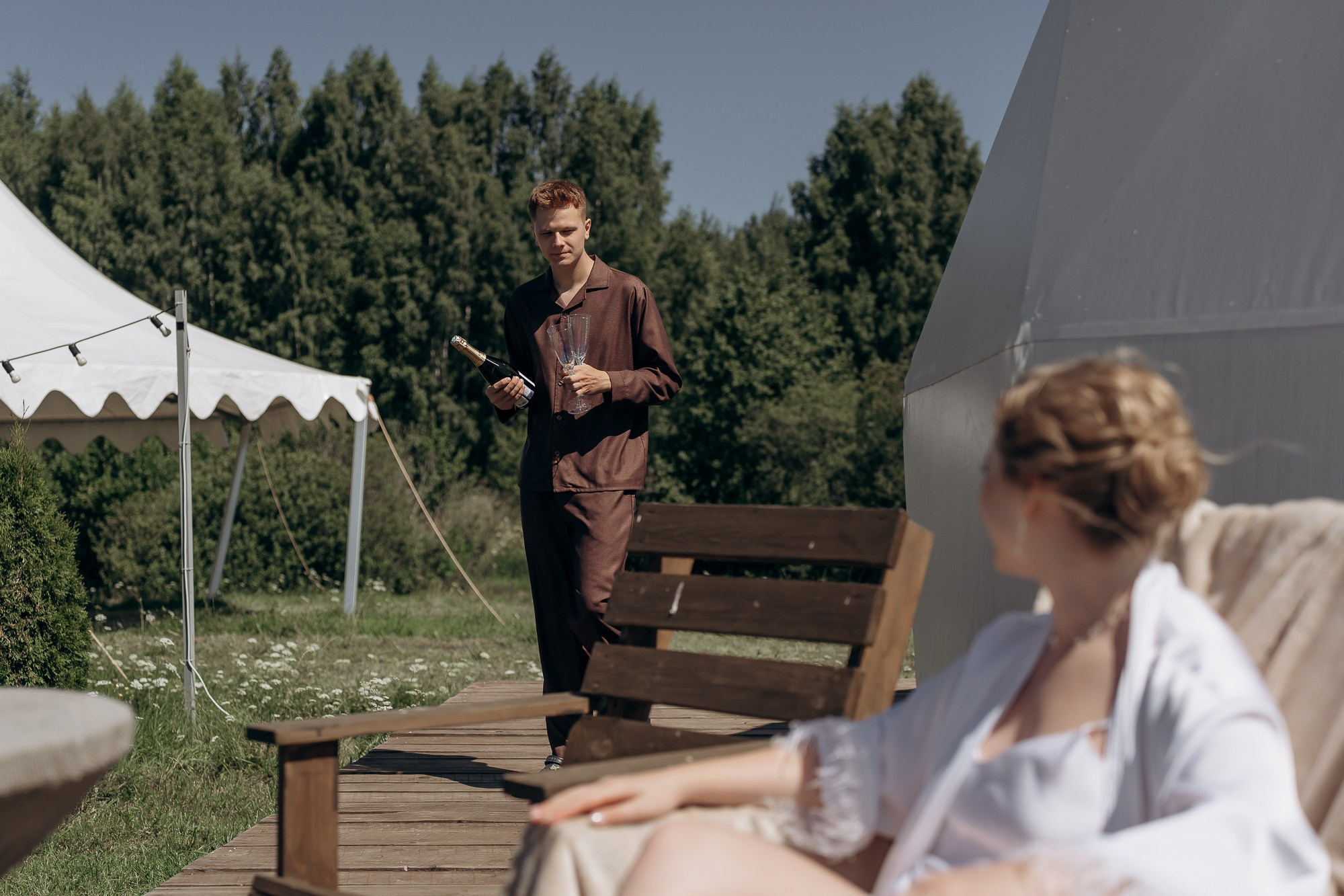Свадебная фотосессия в глэмпинге. Свадебный и репортажный фотограф в Ярославле Евгений Сальников
