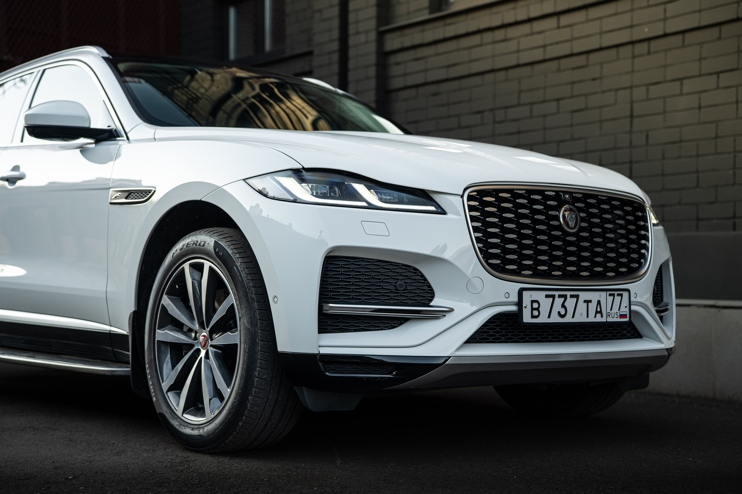 JAGUAR F-PACE. OZ Production