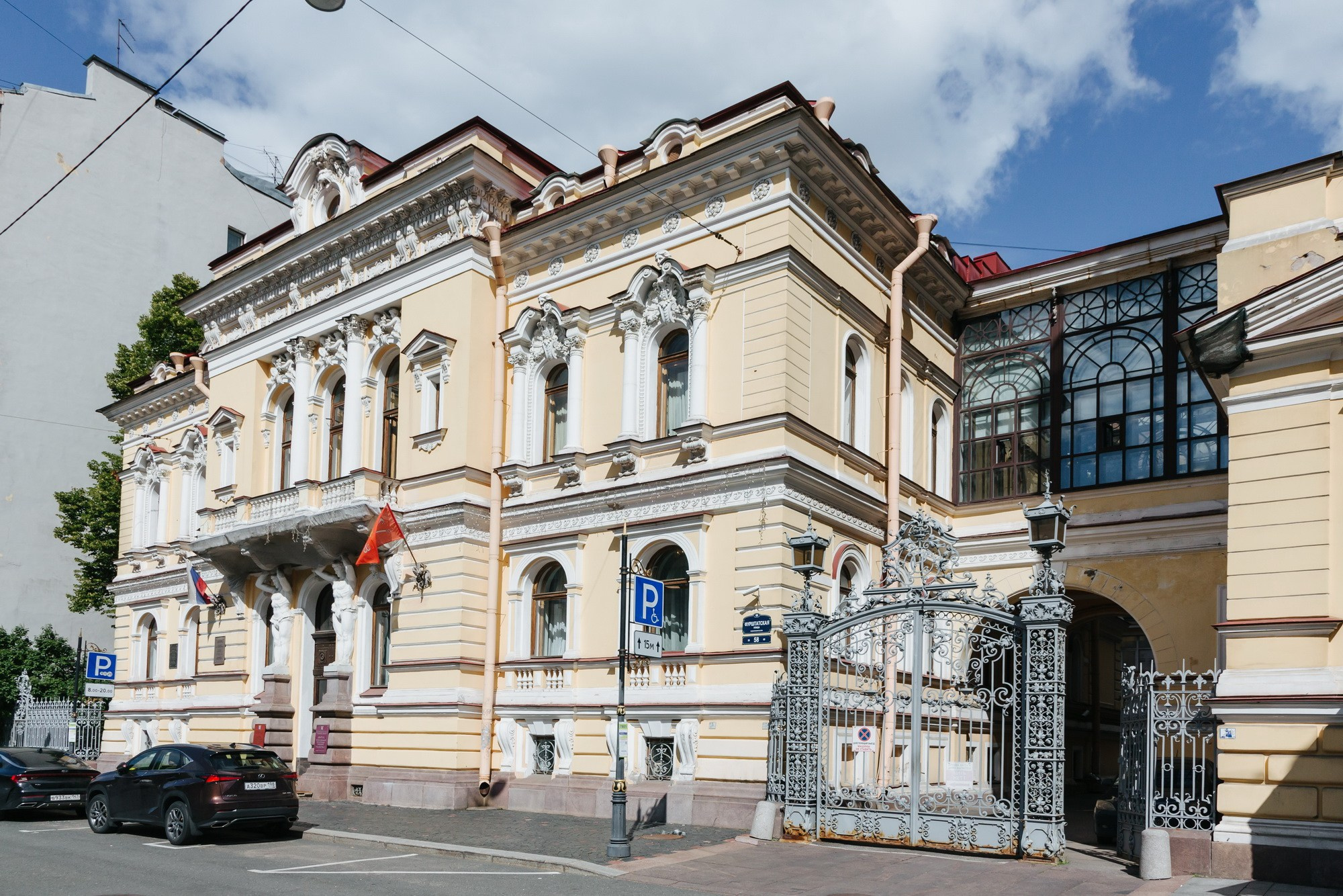 Детская регистрация Дворец малютки СПб. Фотограф крещение венчание в Петербурге! Помогает подобрать храм и посоветовал душевного батюшку в СПб