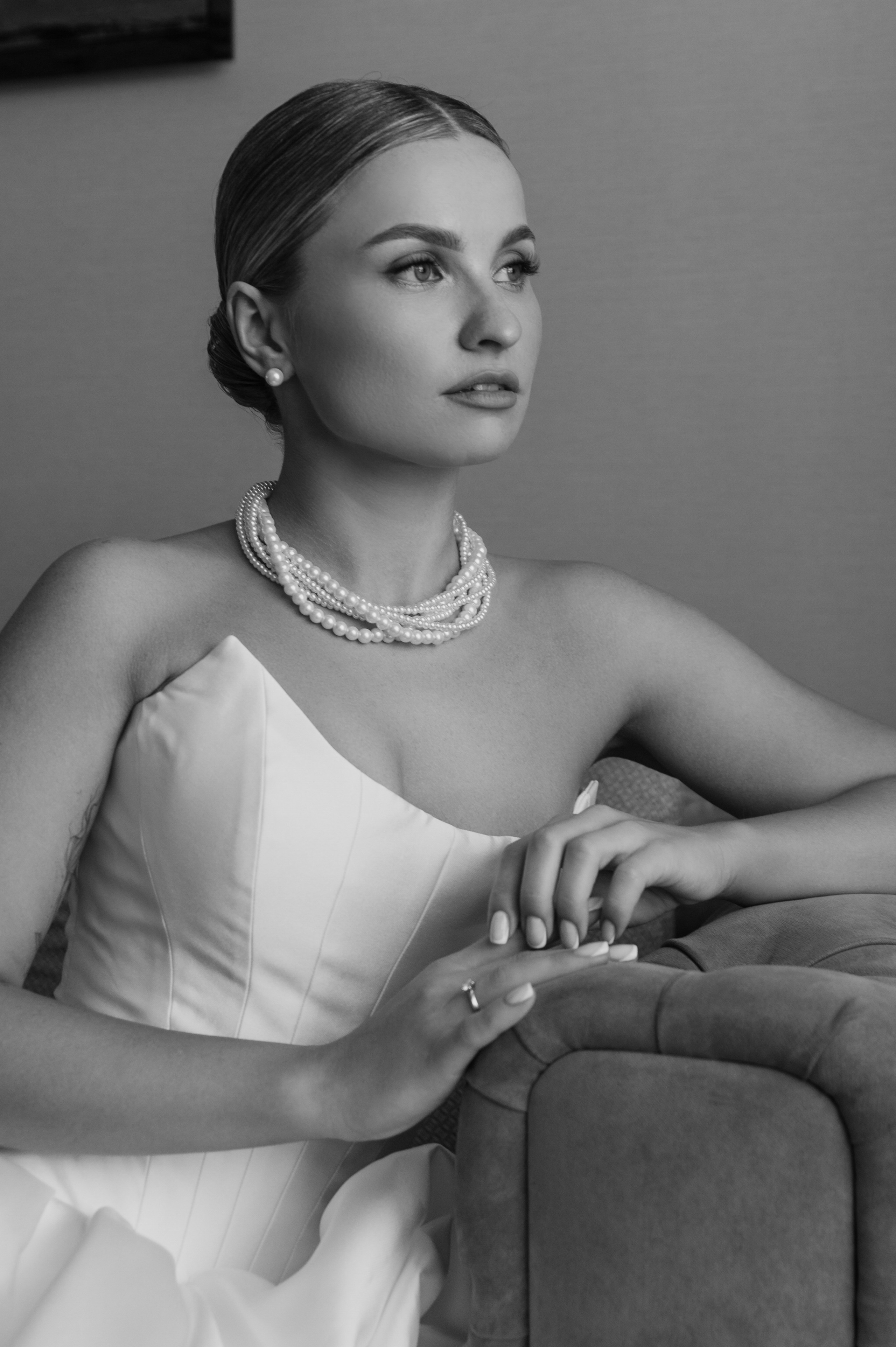 Свадебная фотосессия в Завидово гольф поле с утром невесты и красивым свадебным банкетом. Свадебный фотограф в Твери, Москве и Санкт-Петербурге Денисова Екатерина