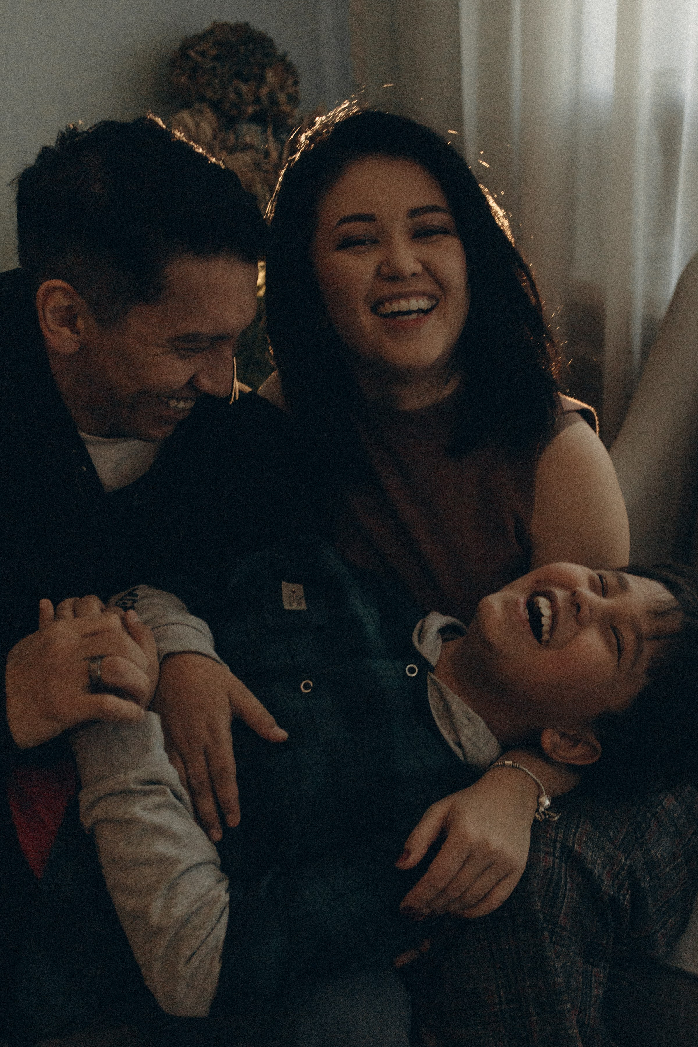 Одна уютная домашняя съёмка. Фотограф Наталья Гончарова. Снимаю живые портреты в Алматы