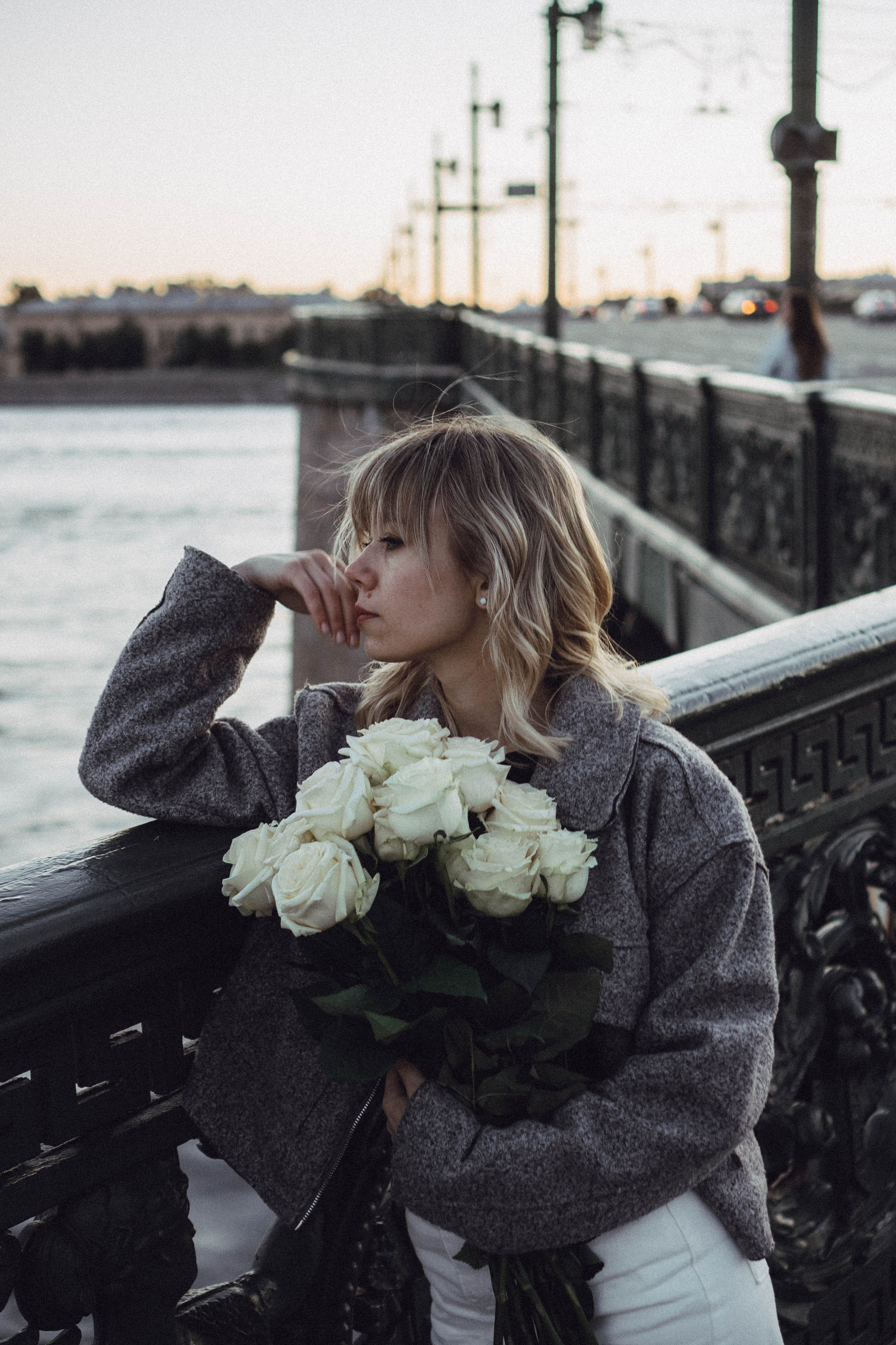 ПРОГУЛКА ПО ГОРОДУ В БЕЛЫЕ НОЧИ (другой вариант). Профессиональный фотограф, Санкт-Петербург — Виктория Богомолова