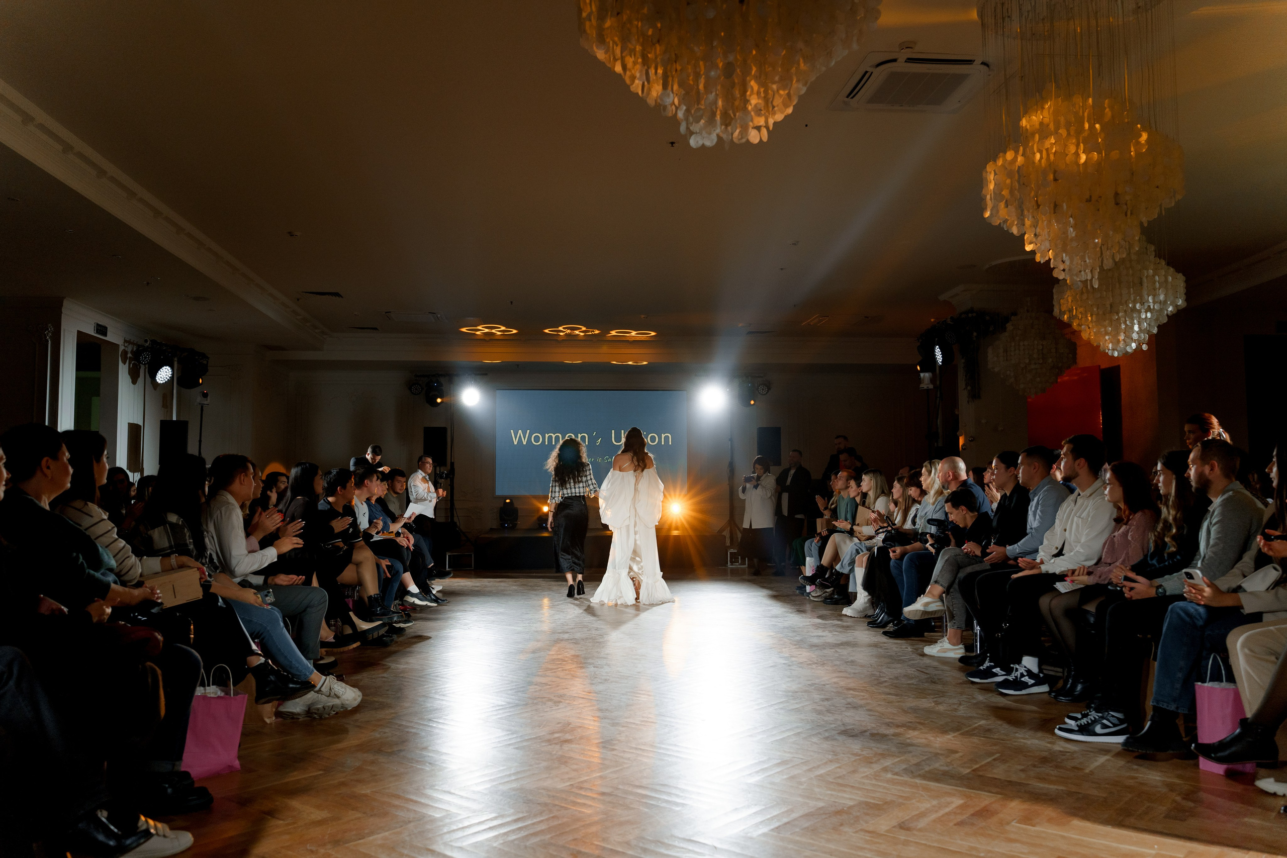 Выставка свадебных специалистов «Свадьба на 1000%». Свадебный фотограф в Санкт-Петербурге