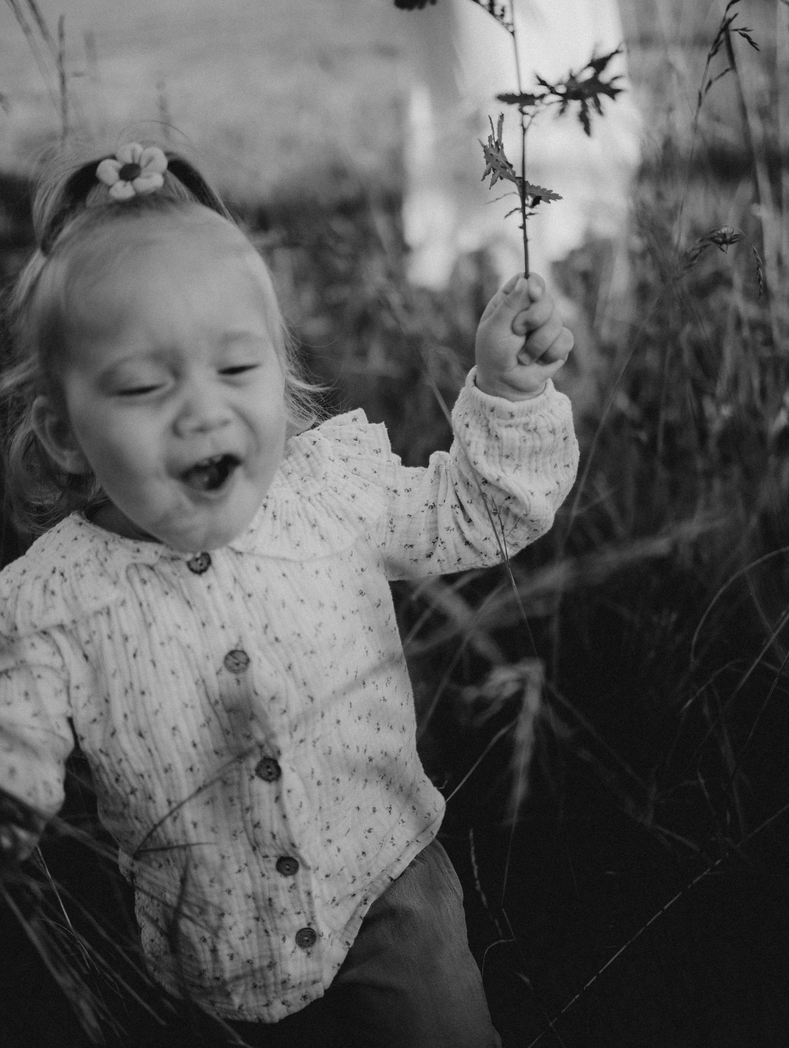 Фотосессия мамы и дочки в поле. Фотограф Углич и Ярославль Ольга Тятюшкина