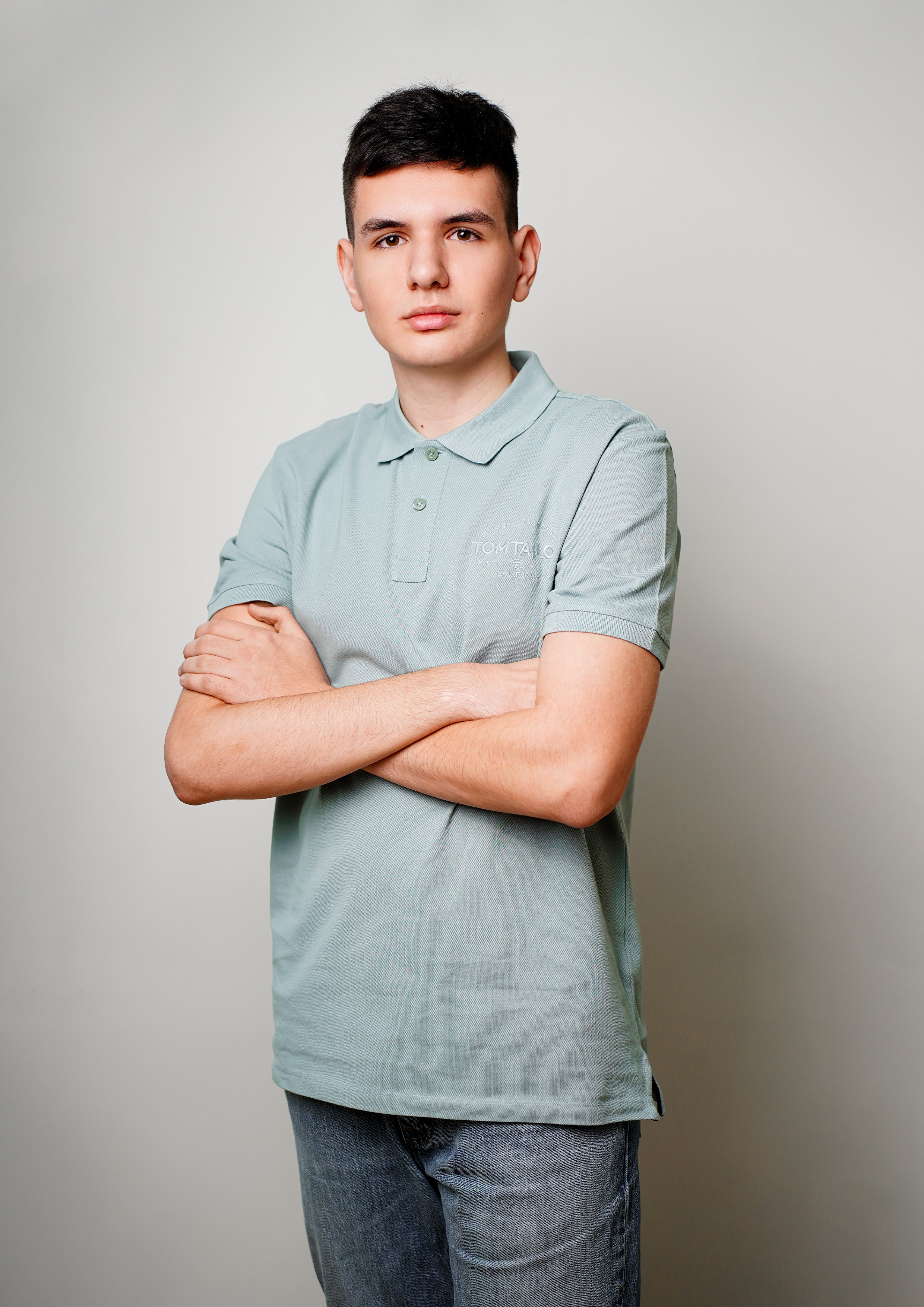 Образы. MEMENTO.Выпускные альбомы, школьные, юбилейные и другие книги. Ростов-на-Дону