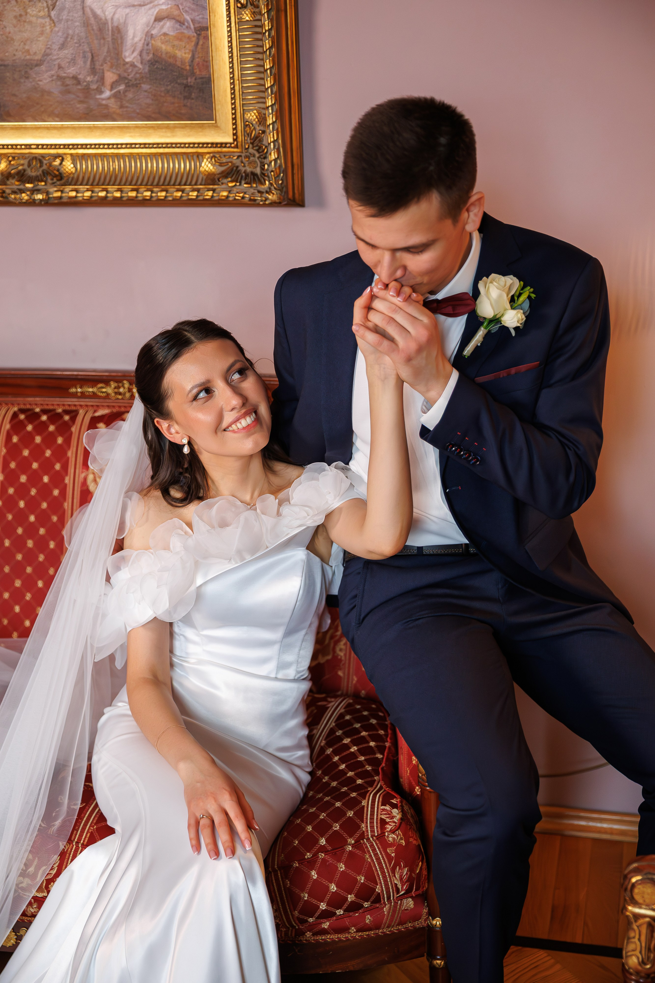 Свадебная фотосессия и сборы в гостинице Националь. Свадебный фотограф Москва и МО Сергей Киржаев