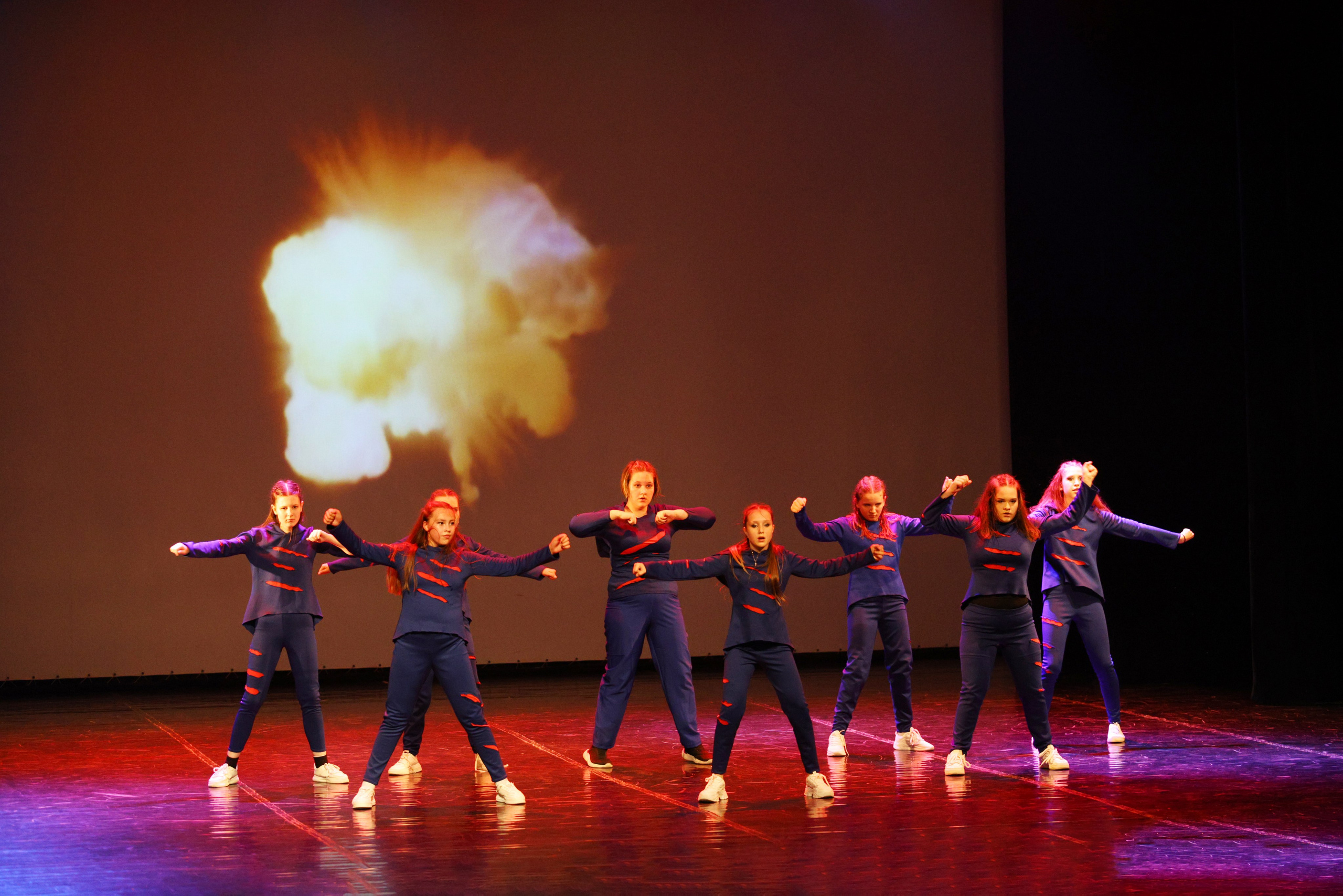 Концерт юных танцоров