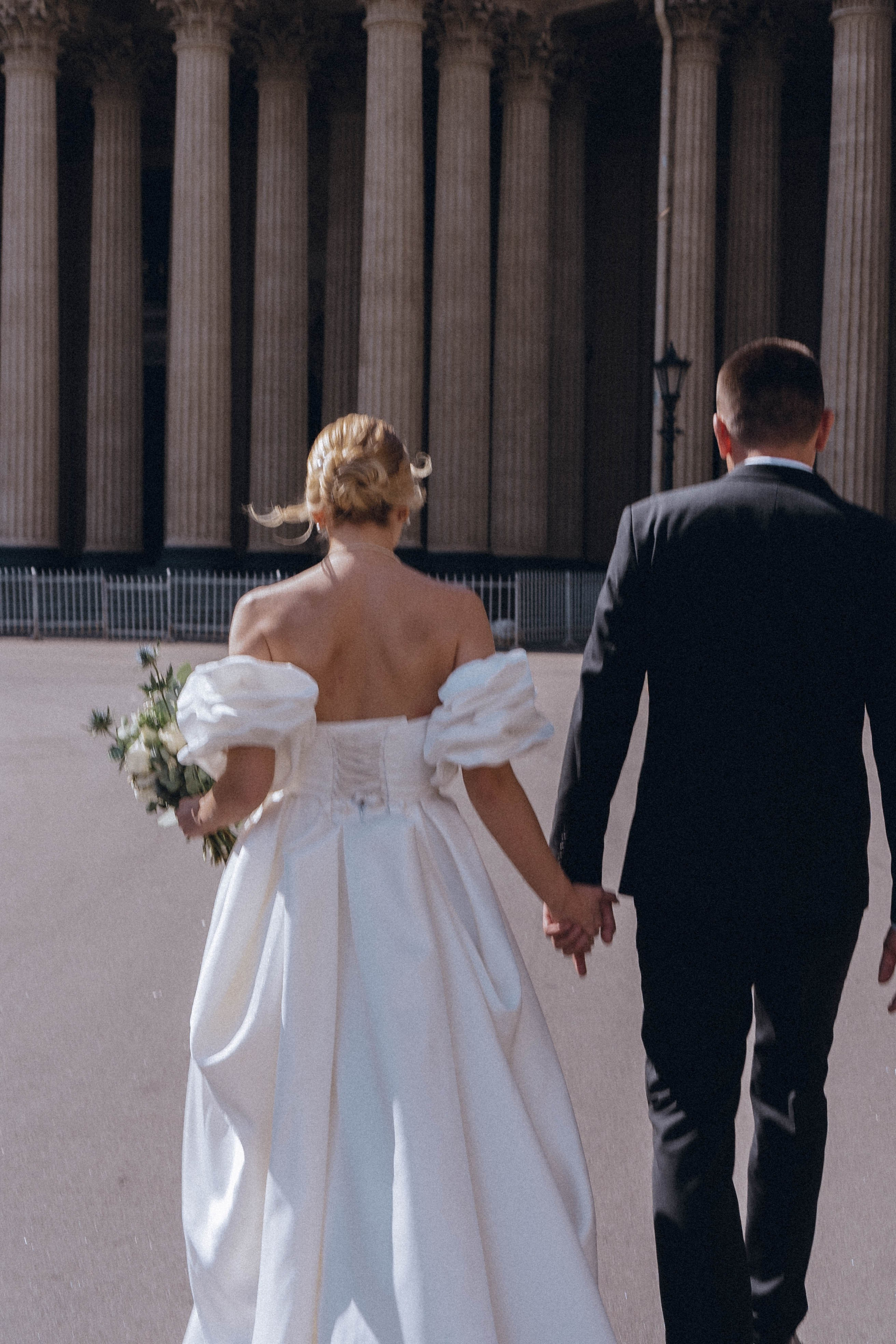 СВАДЕНБНАЯ СЬЕМКА НА КАТЕРЕ ПО КАНАЛАМ САНКТ-ПЕТЕРБУРГА И В АКВАТОРИИ НЕВЫ. Профессиональный фотограф, Санкт-Петербург — Виктория Богомолова