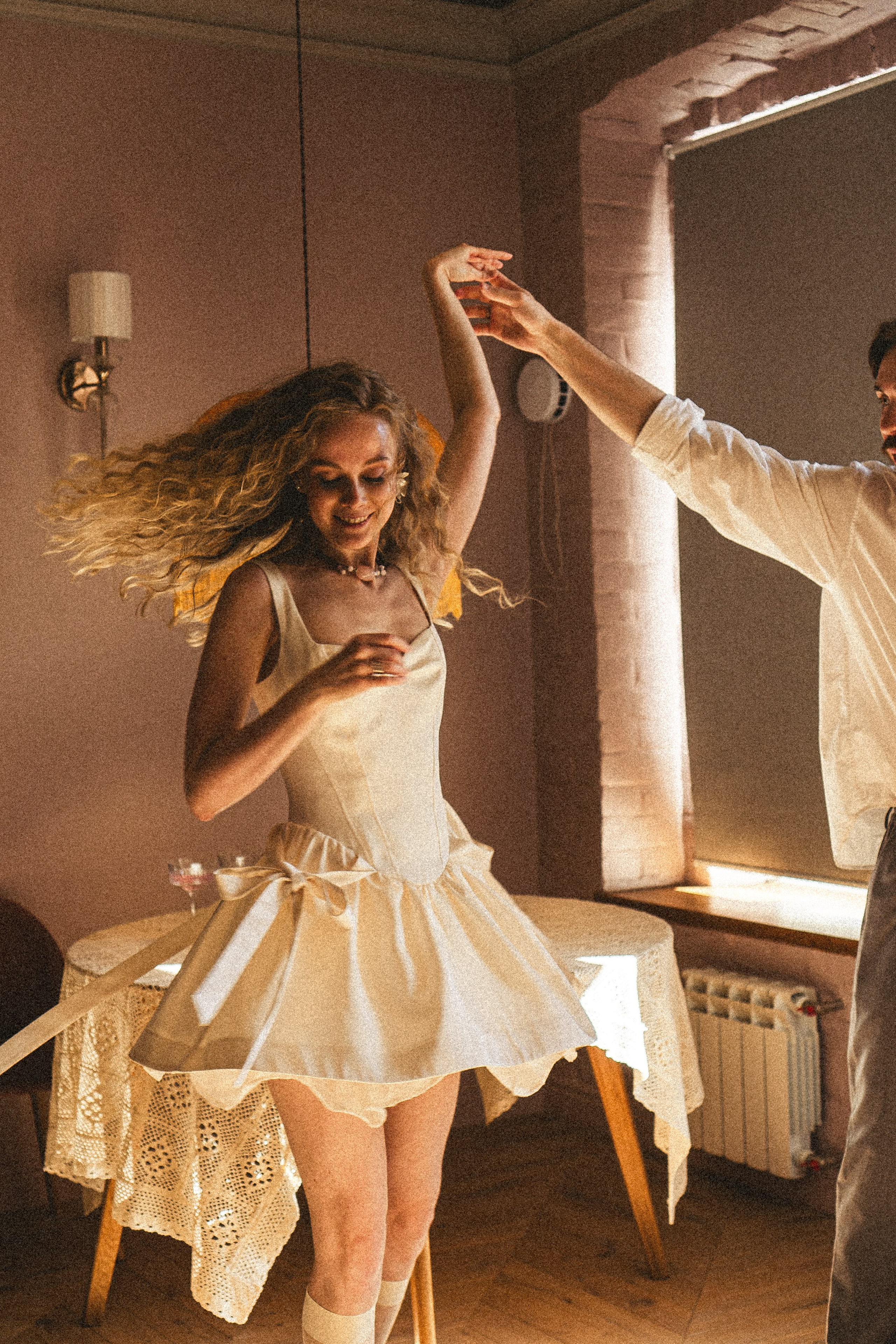 СВАДЕБНАЯ ПРОГУЛКА ПО ПЕТРОГРАДКЕ ВЕСНОЙ. СВАДЕБНАЯ ФОТОСЕССИИЯ НА ПЕТРОГРАДКЕ. Профессиональный фотограф, Санкт-Петербург — Виктория Богомолова