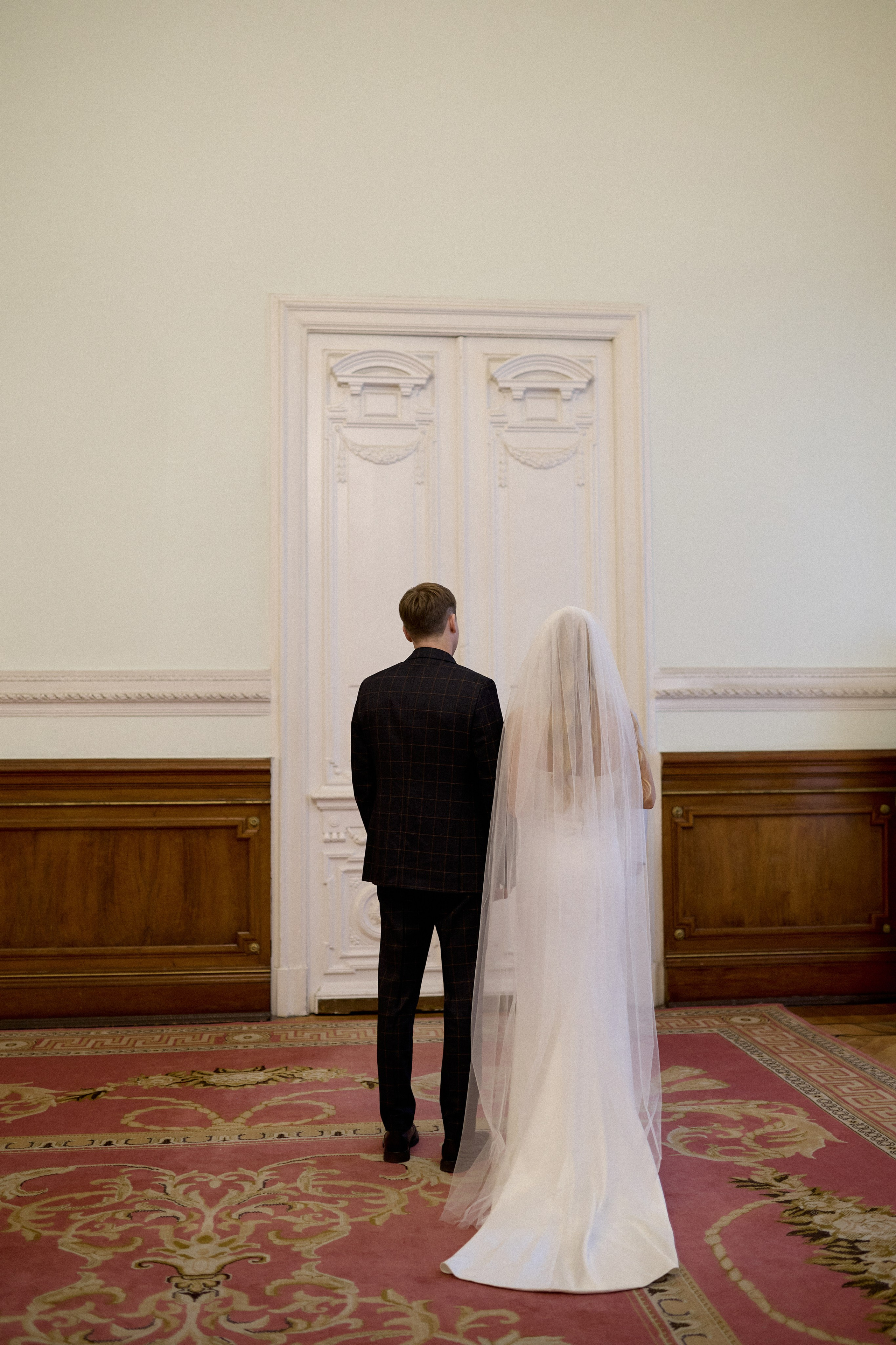 Свадебная фотосессия в Дворце Бракосочетания № 1. Сестры Карабаза. Фотографы и ретушеры в Москве и Санкт-Петербурге