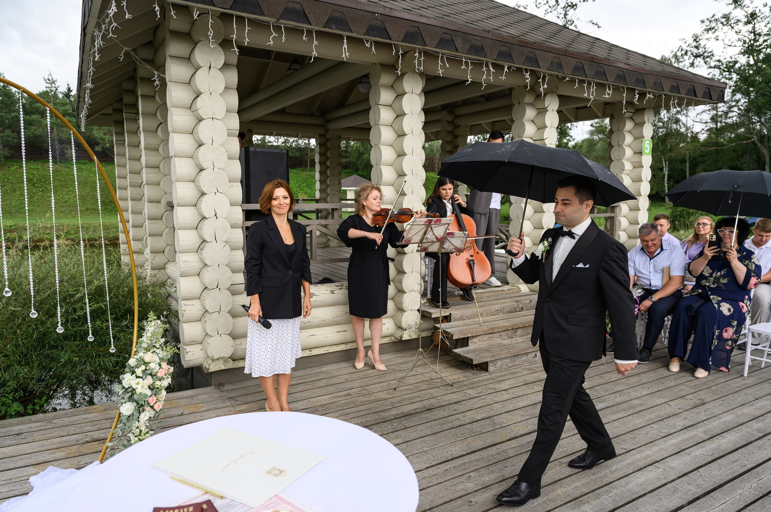 Свадебная фотосессия парк-отель Петрухино-клуб. Свадебный фотограф Москва Юрий Кульман