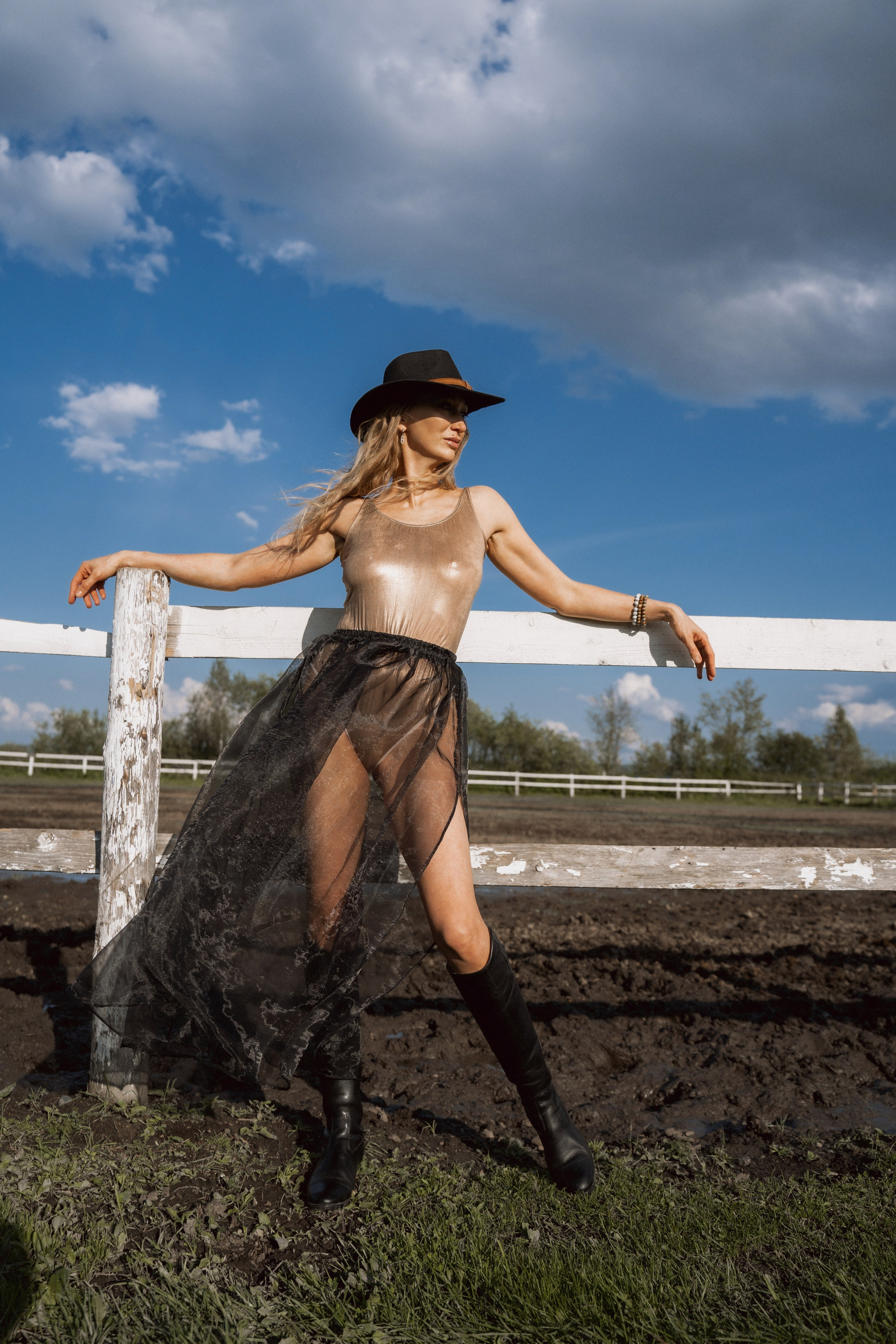 Татьяна. Фотосессия на конюшне. Яна Орехова. Фотограф в Томске