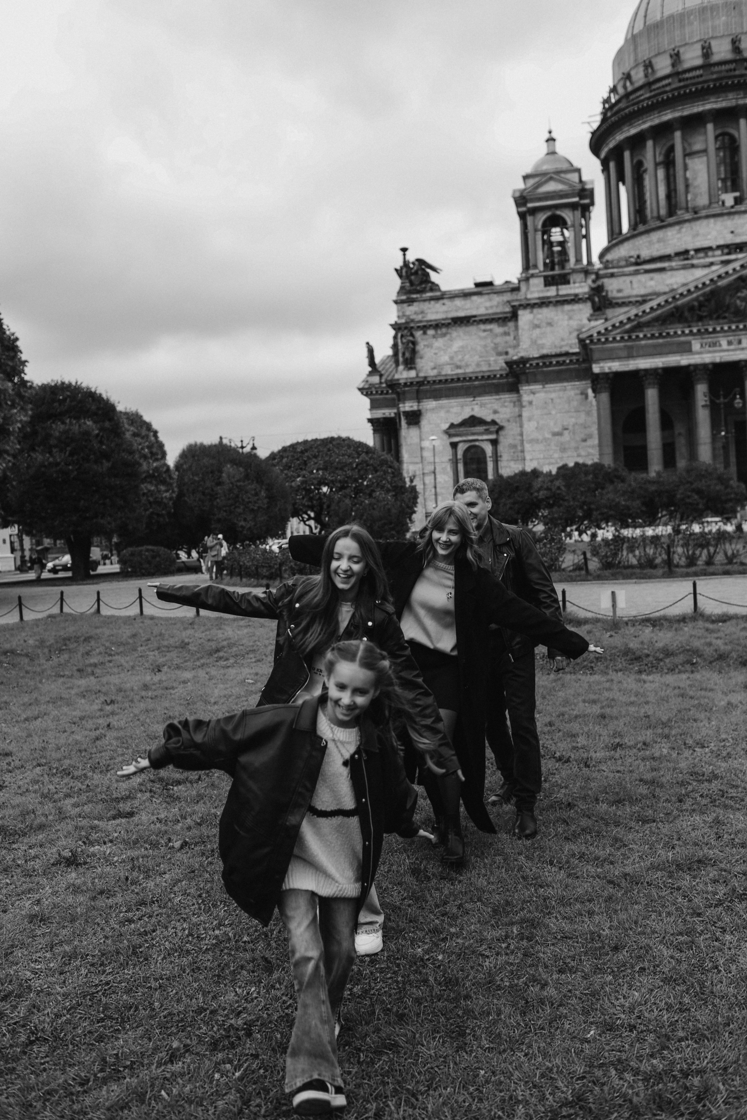 Наталия с семьей. Главная