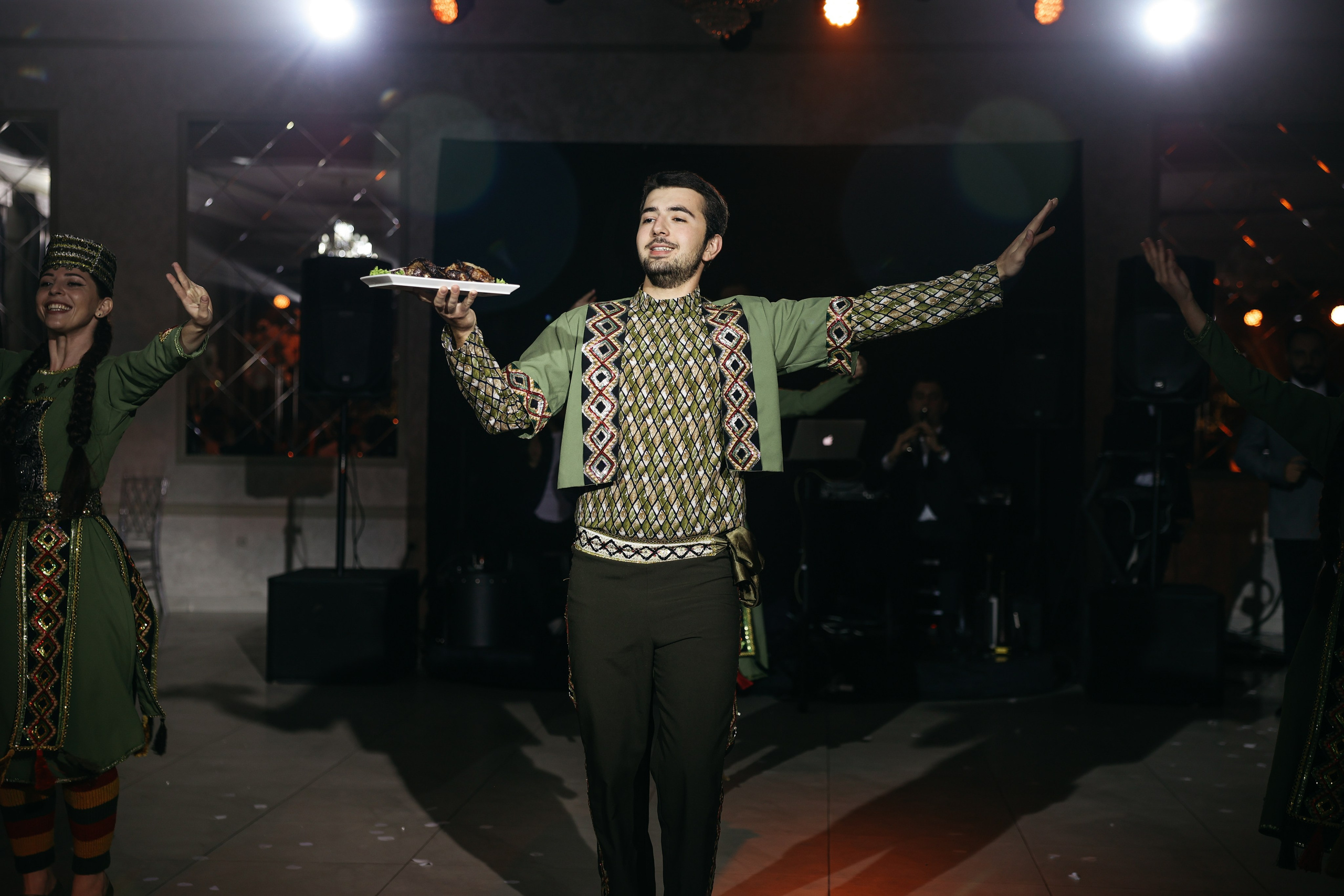 Нарек и Сюзанна. Свадебный и семейный фотограф в Ростове-на-Дону Марианна Хахладжева