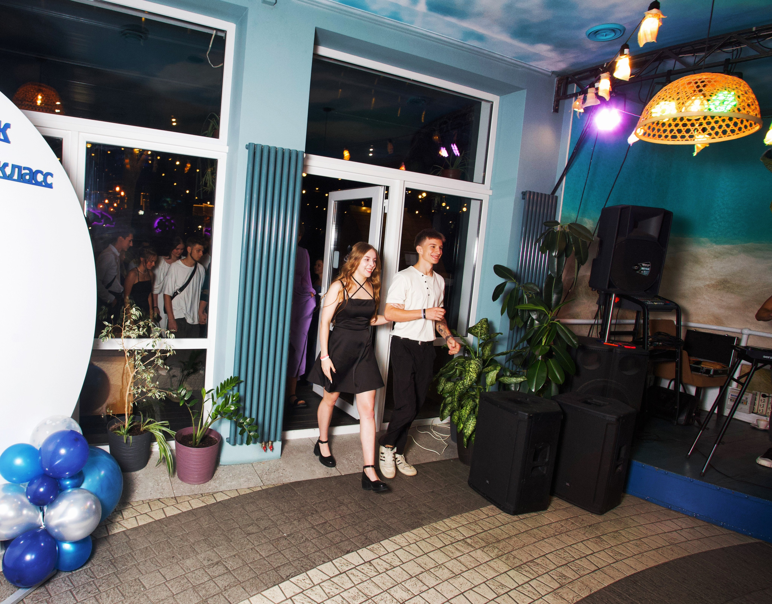 ВЫПУСКНОЙ «КОКОМО» 27.06.24. Репортажный фотограф Анапа