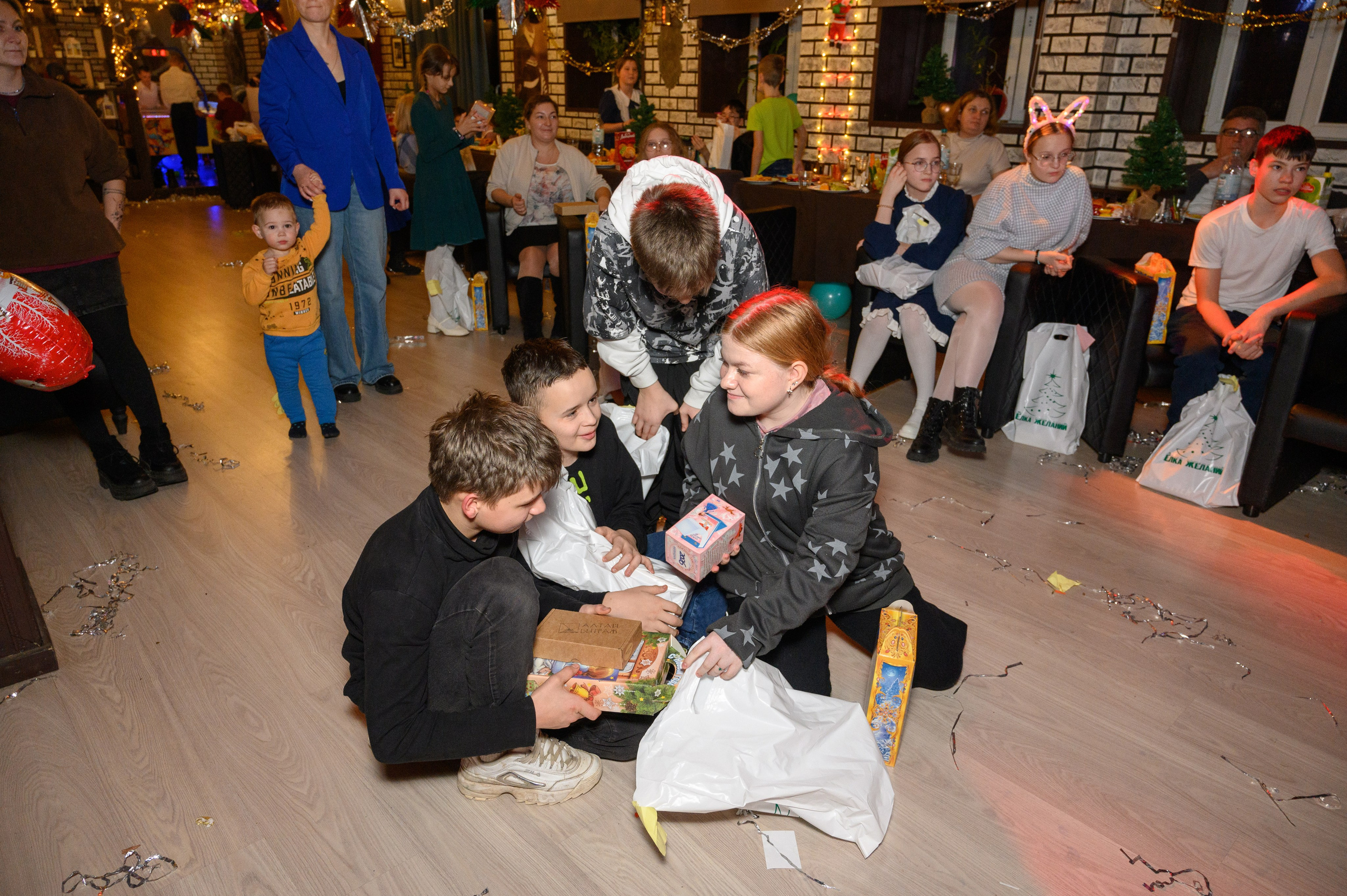 Новый год (дети-сироты). Семейный фотограф Казакова Дарья