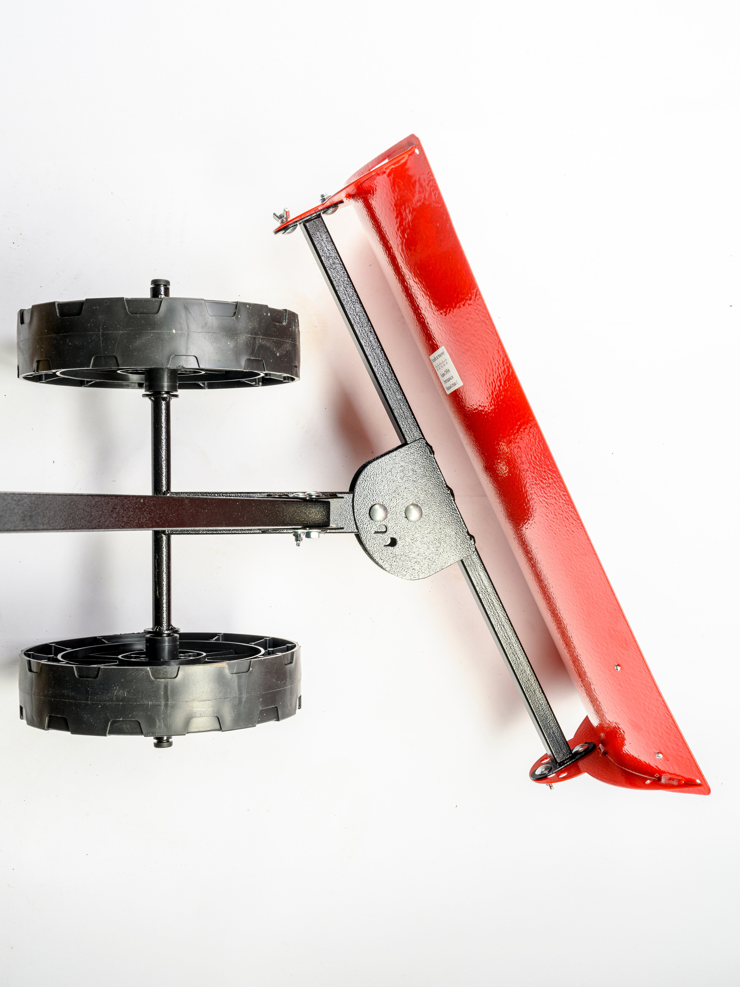 Каталожная съёмка: Снегоуборочная лопата / Пылесос. Фотограф Андрей Зикеев, фотостудия AzArt Studio в Москве