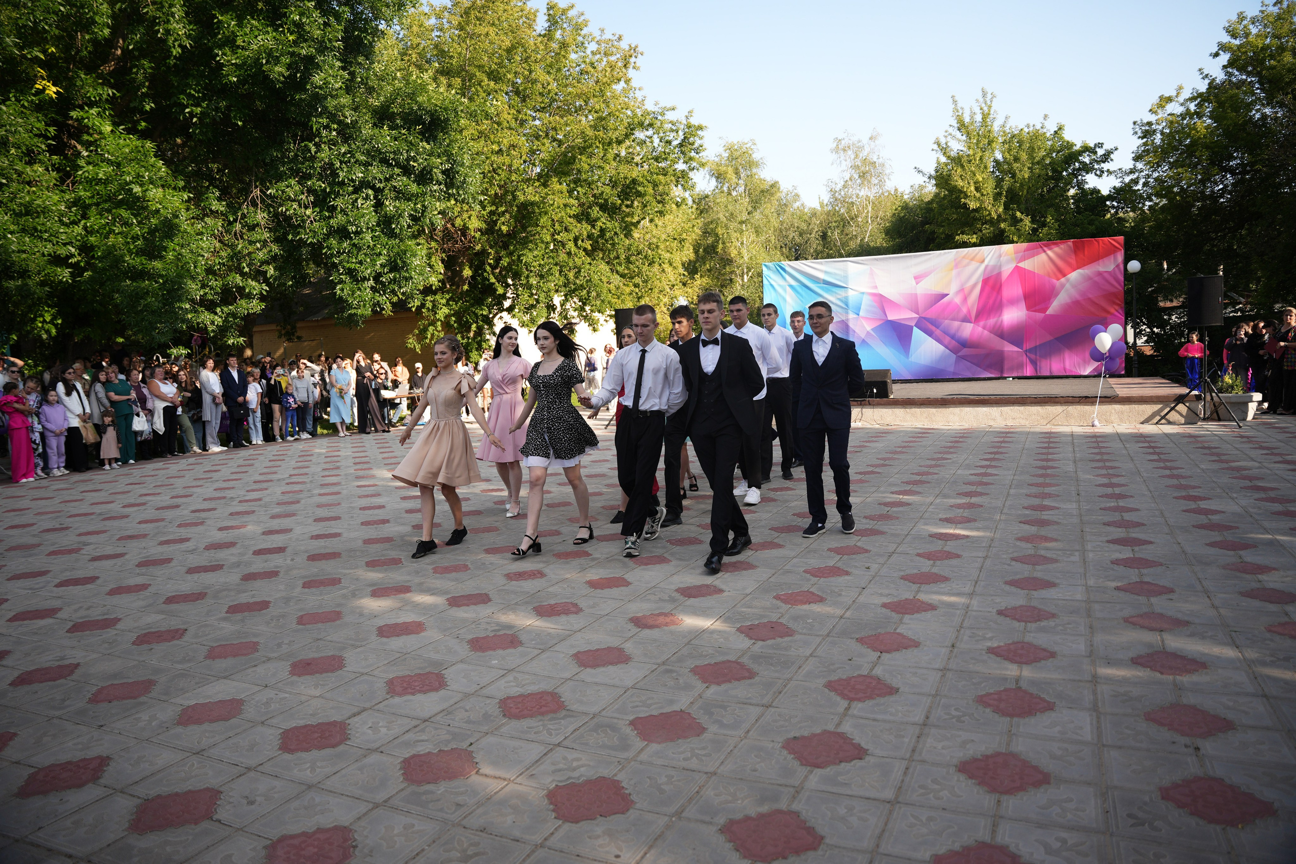 Выпускной в парке. Ольга Плаксина фотограф в Саратове