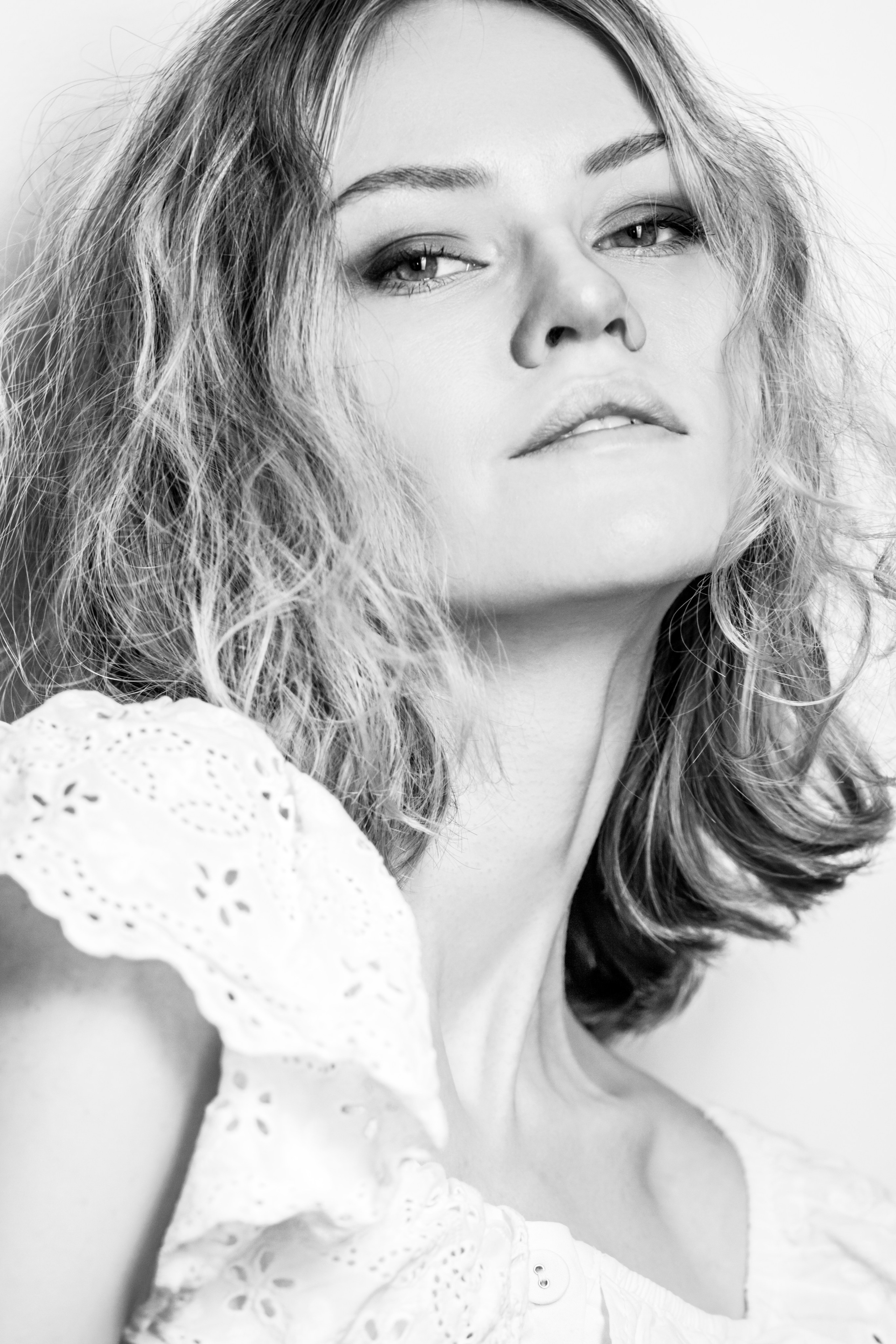 White. Дария Галямова — фотограф: открытый, творческий, коммерческий