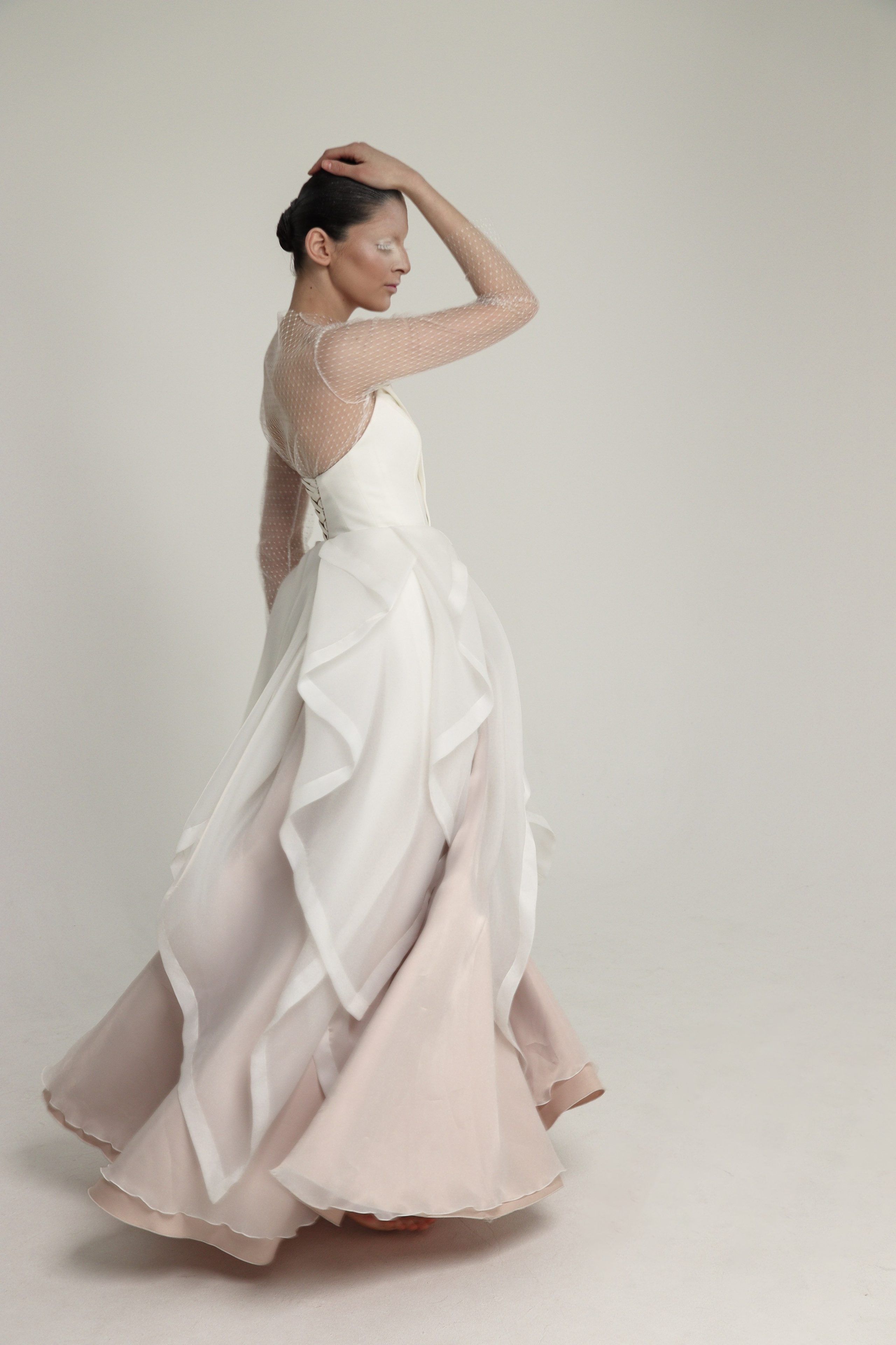 Снежная лилия. Zuleta.Go