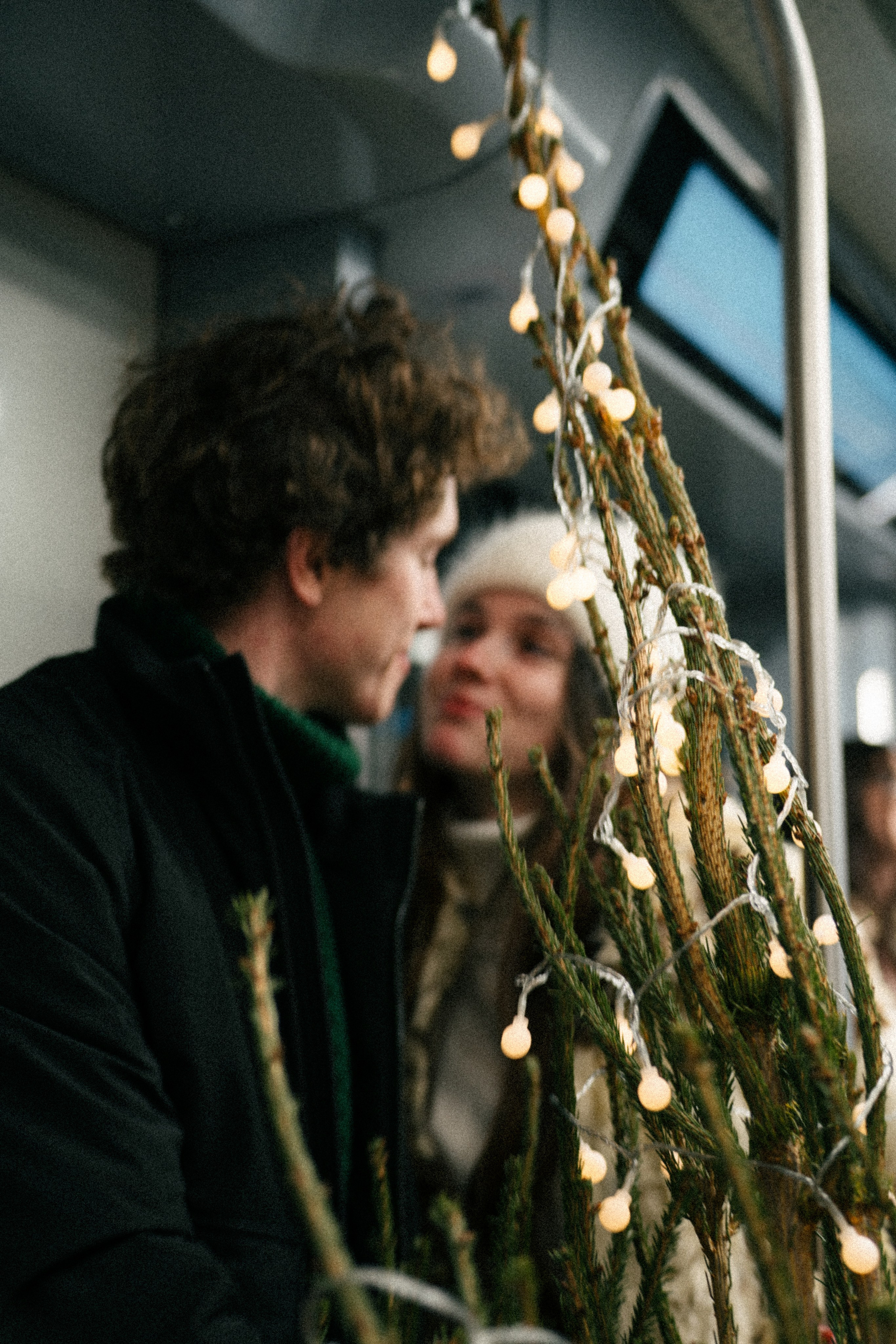 НОВОГОДНЯЯ ПРОГУЛКА ПАРЫ ПО ЧЕРНЫШЕВСКОЙ ПЕРЕД НОВЫМ ГОДОМ. Профессиональный фотограф, Санкт-Петербург — Виктория Богомолова