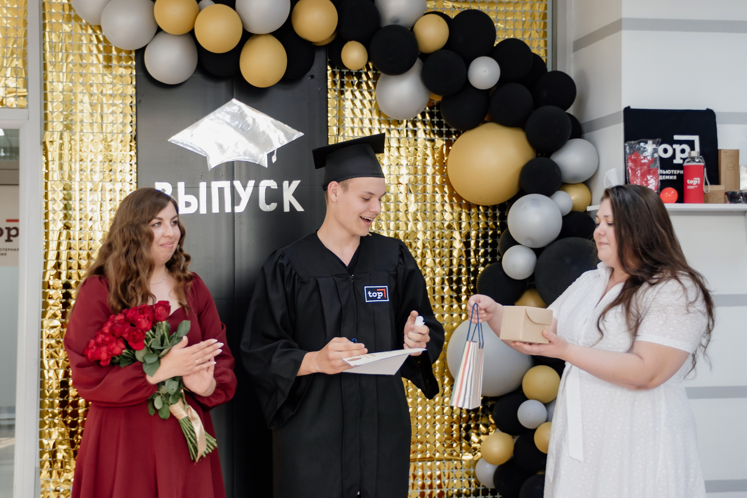 Выпускной: компьютерная академия Топ. Фотограф в Твери Дементьева Анастасия