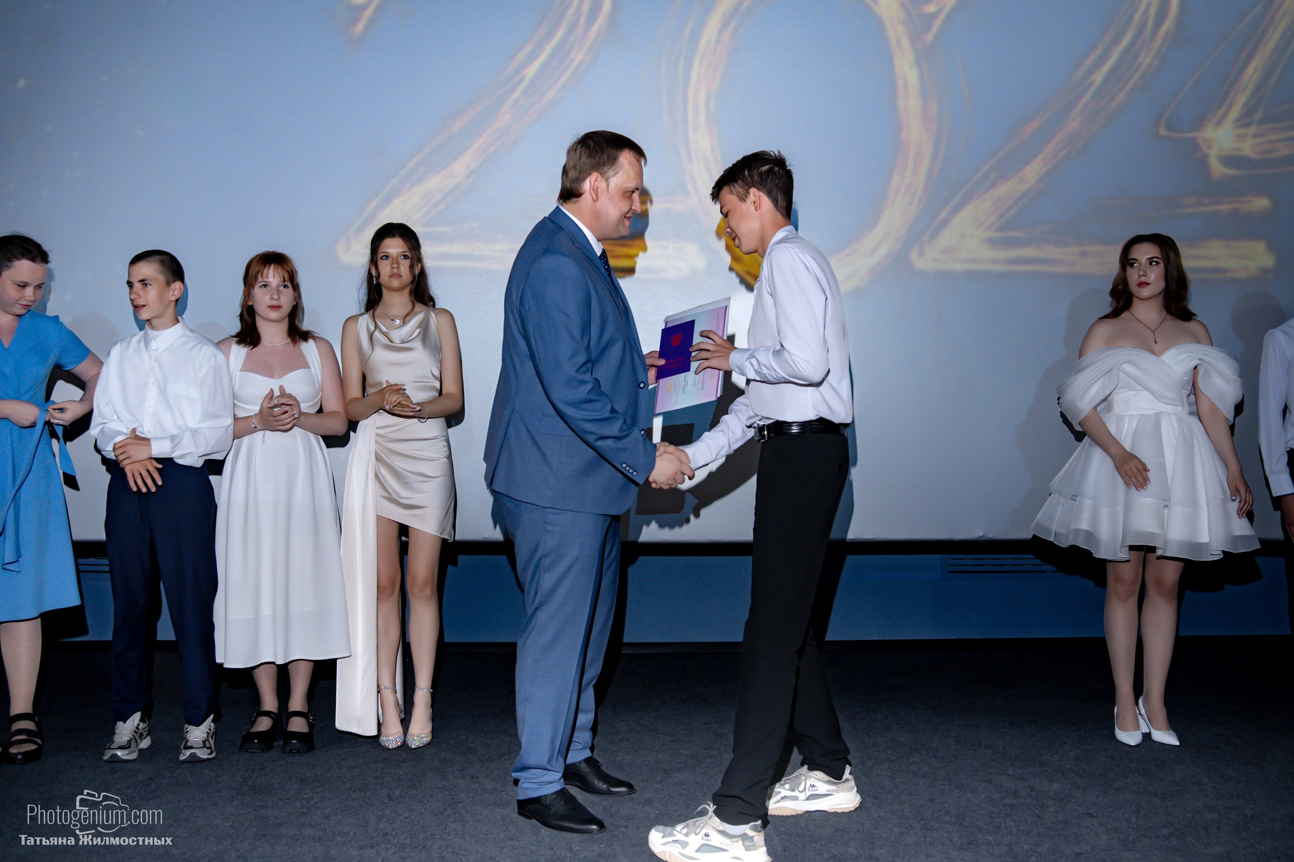 Выпускной 9"Д» класс школа № 35. Фотограф Нижний Новгород Татьяна Кейод