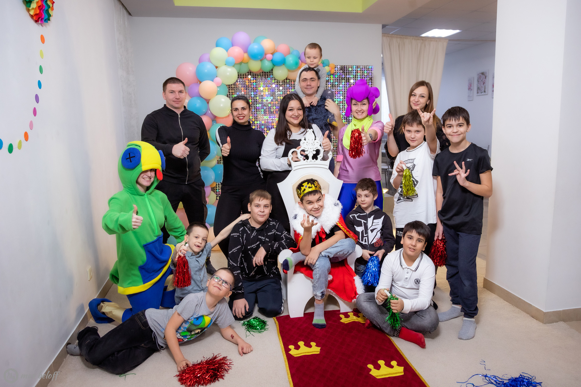 Студия Смайл. День рождения Игоря. Семейный фотограф — Макс Белогрудов