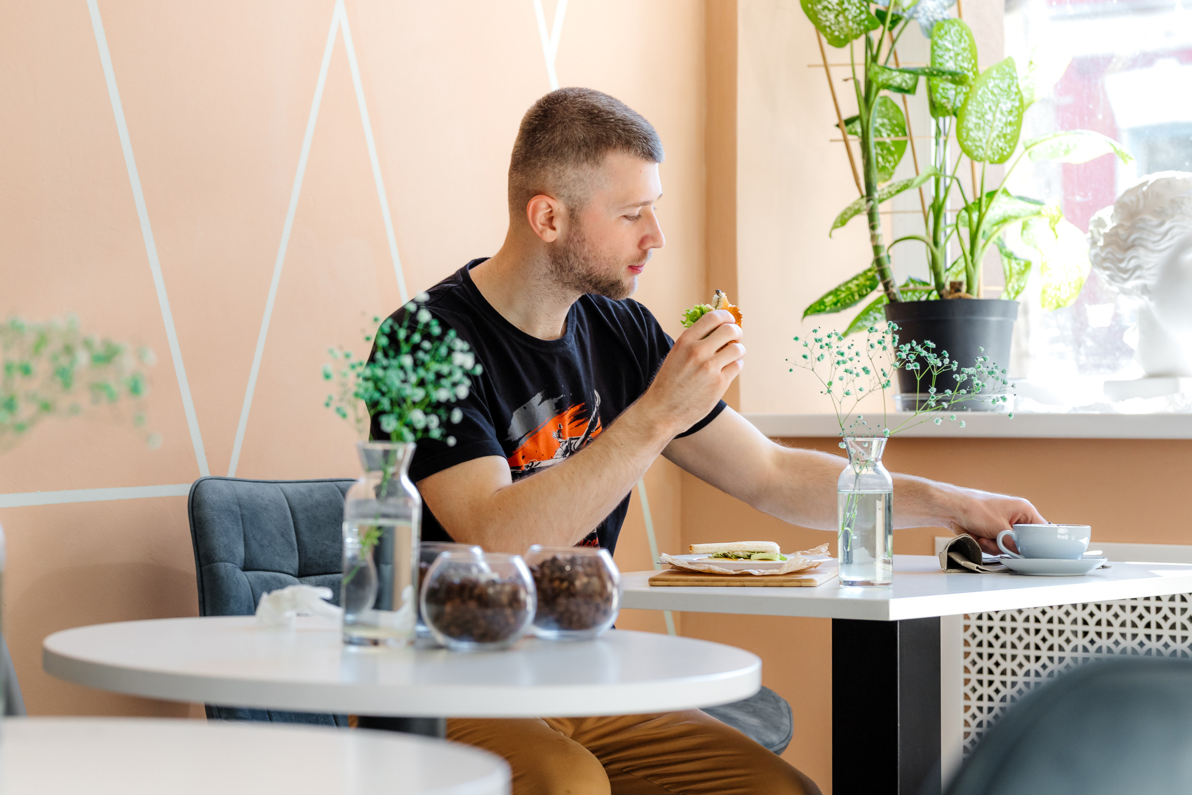 Friendly Cafe. Семейный фотограф — Макс Белогрудов