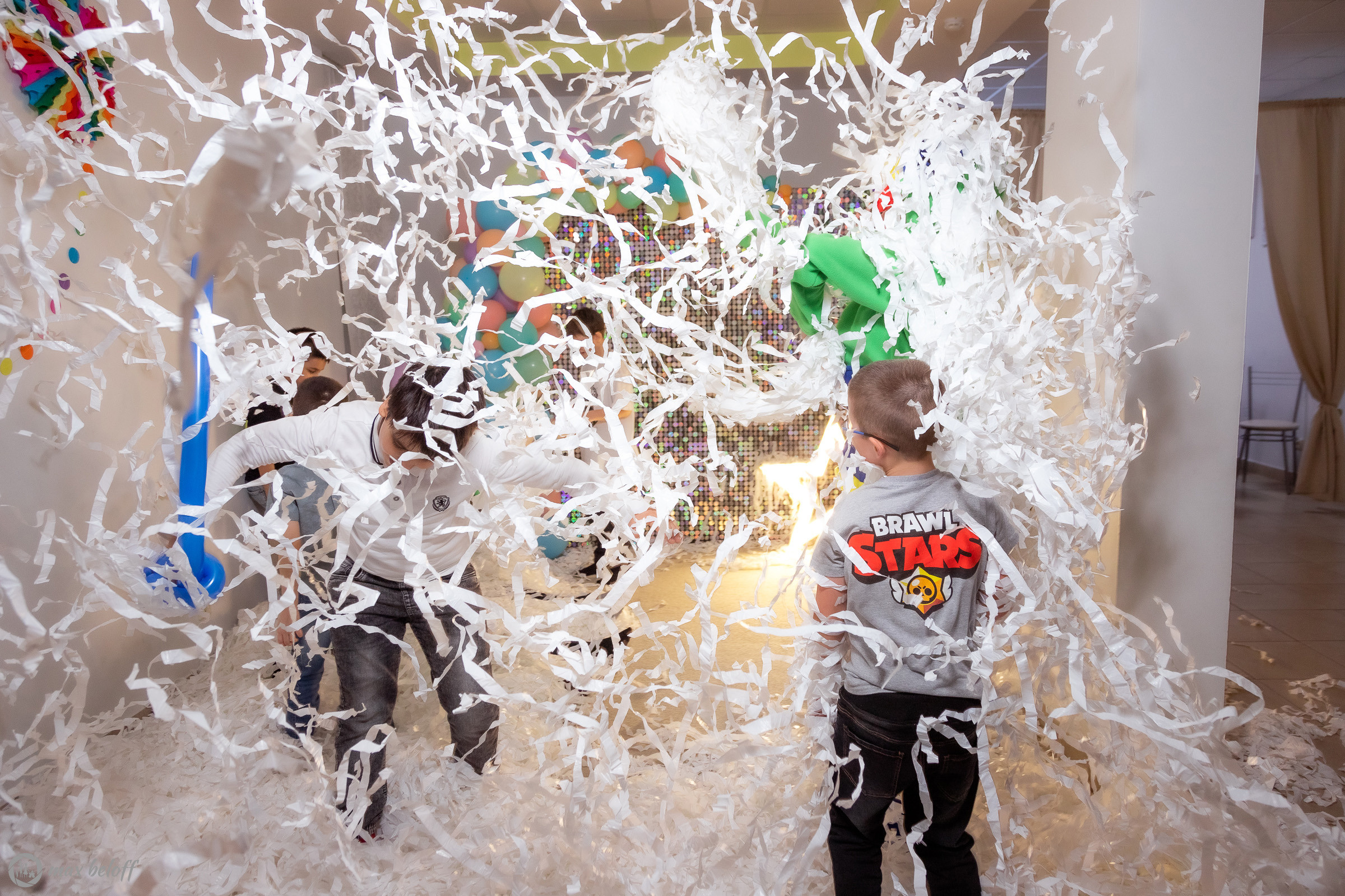 Студия Смайл. День рождения Игоря. Семейный фотограф — Макс Белогрудов