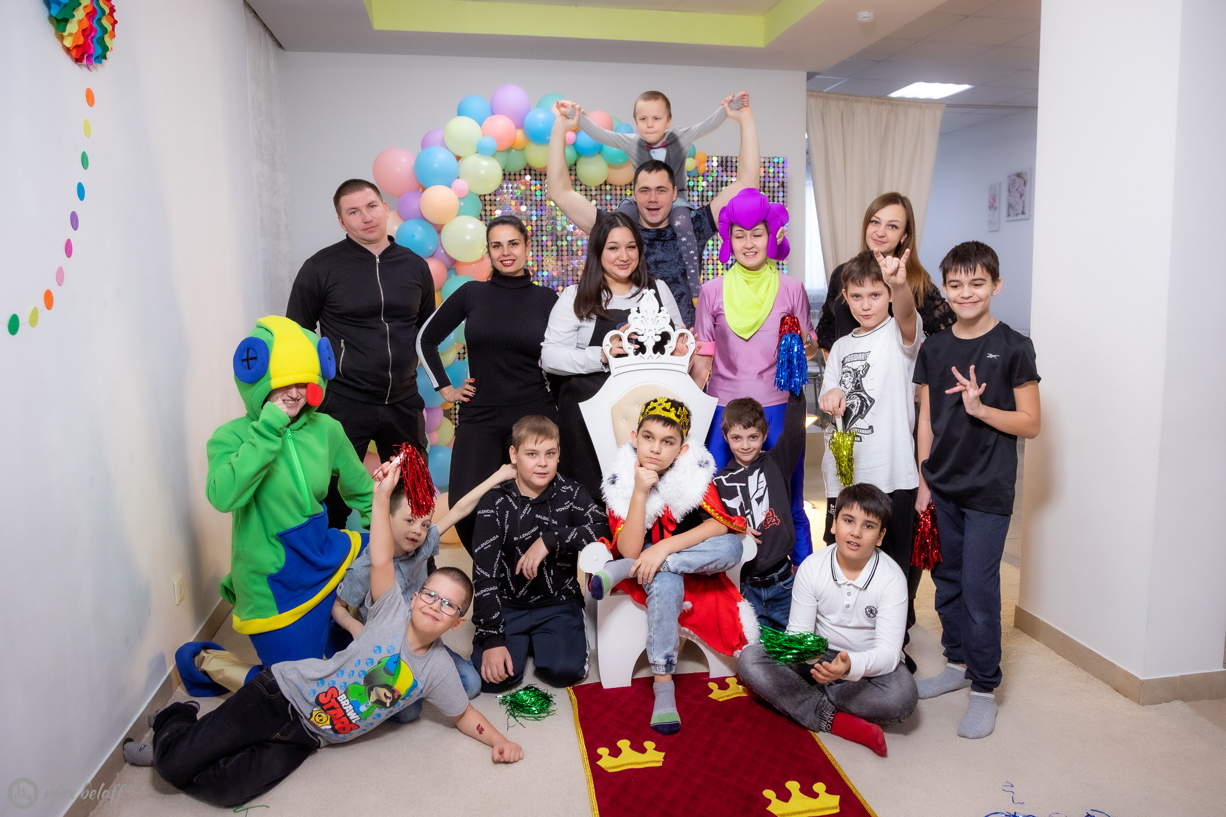 Студия Смайл. День рождения Игоря. Семейный фотограф — Макс Белогрудов