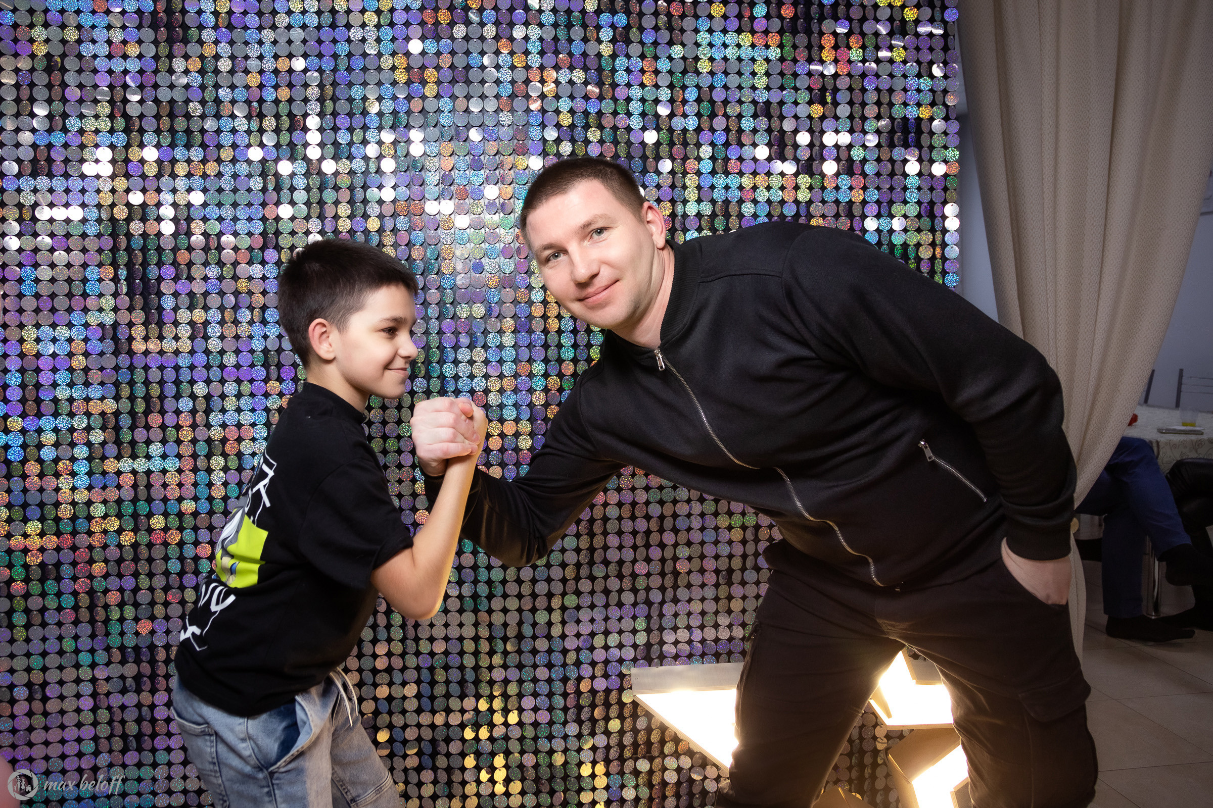 Студия Смайл. День рождения Игоря. Семейный фотограф — Макс Белогрудов