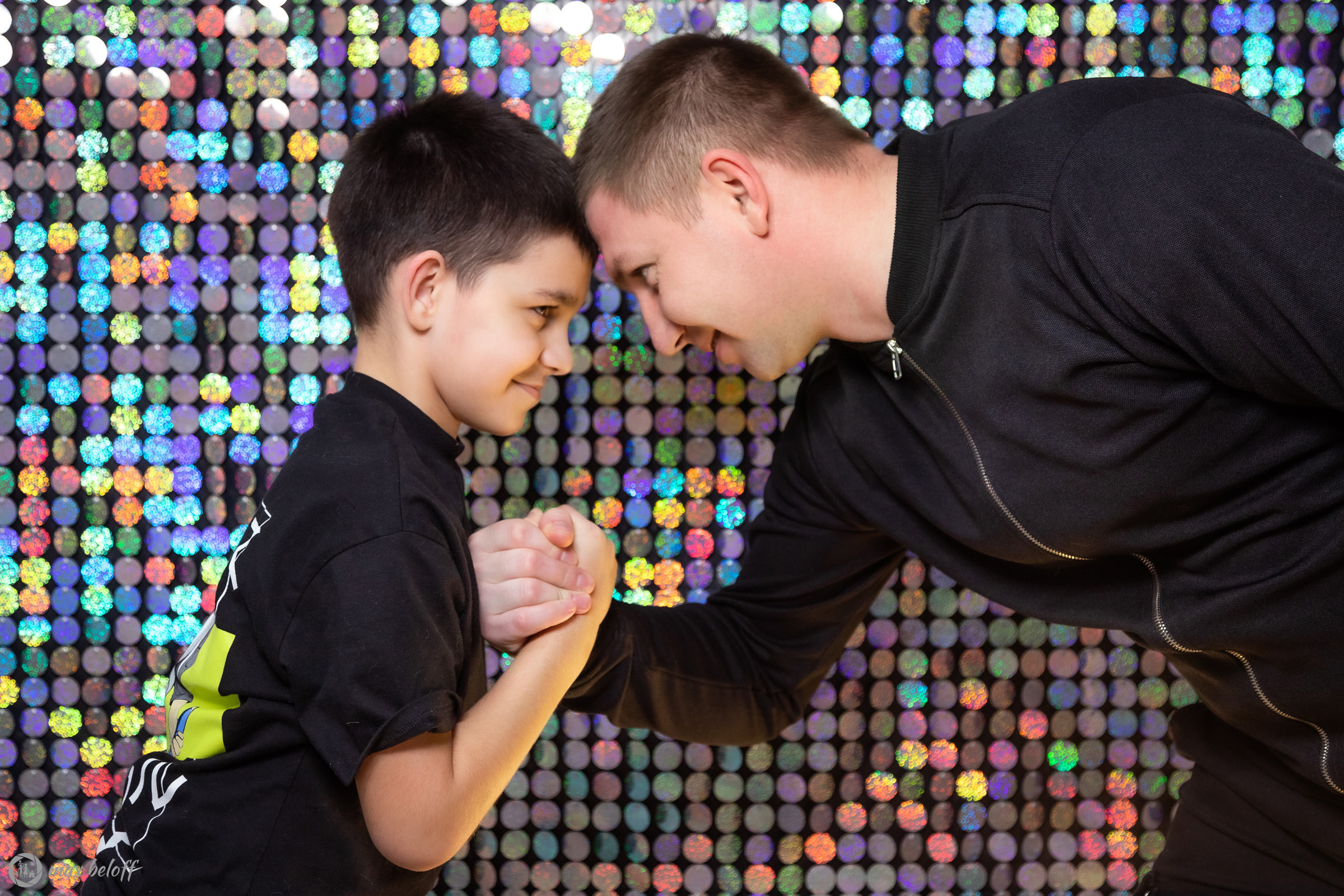 Студия Смайл. День рождения Игоря. Семейный фотограф — Макс Белогрудов