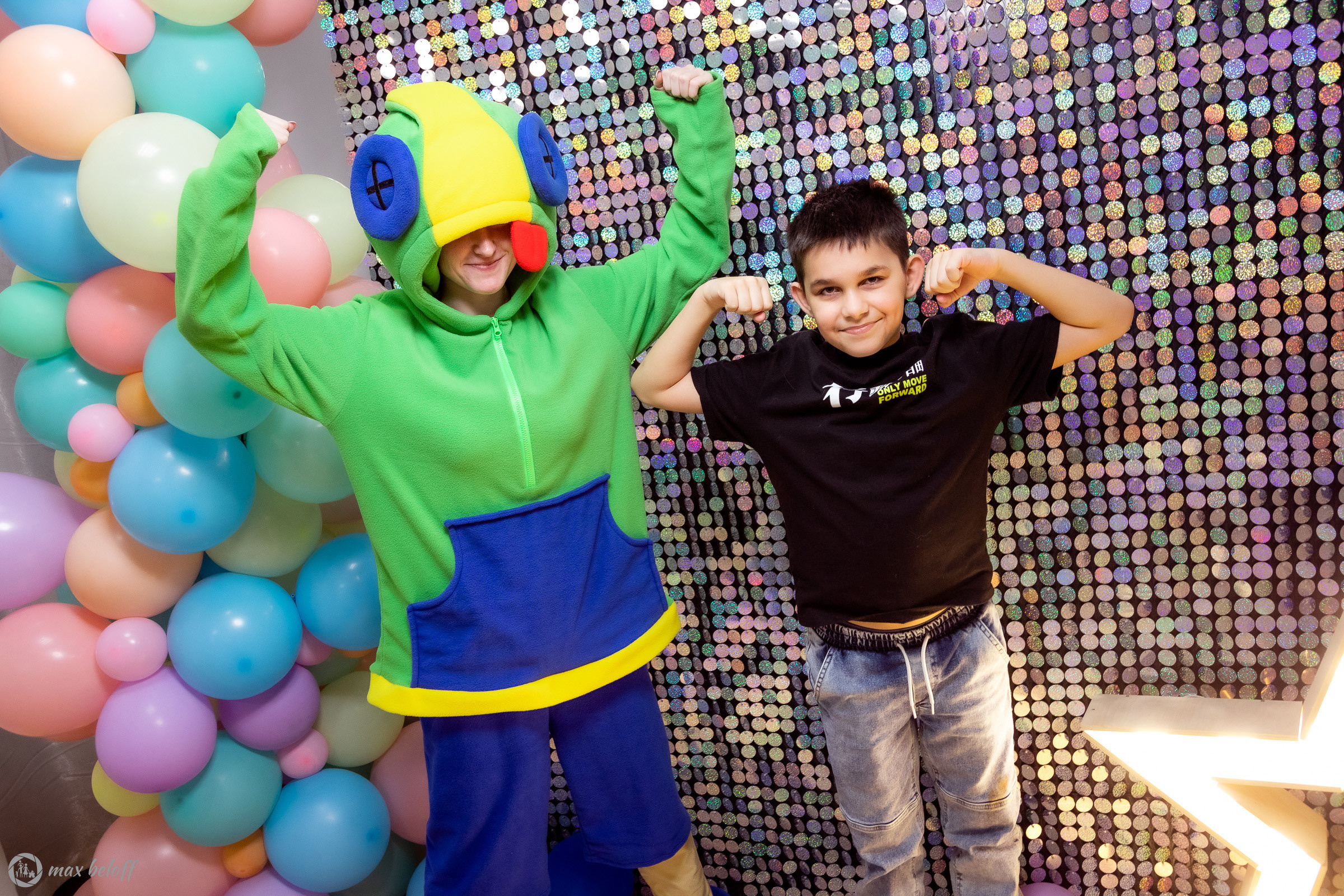 Студия Смайл. День рождения Игоря. Семейный фотограф — Макс Белогрудов