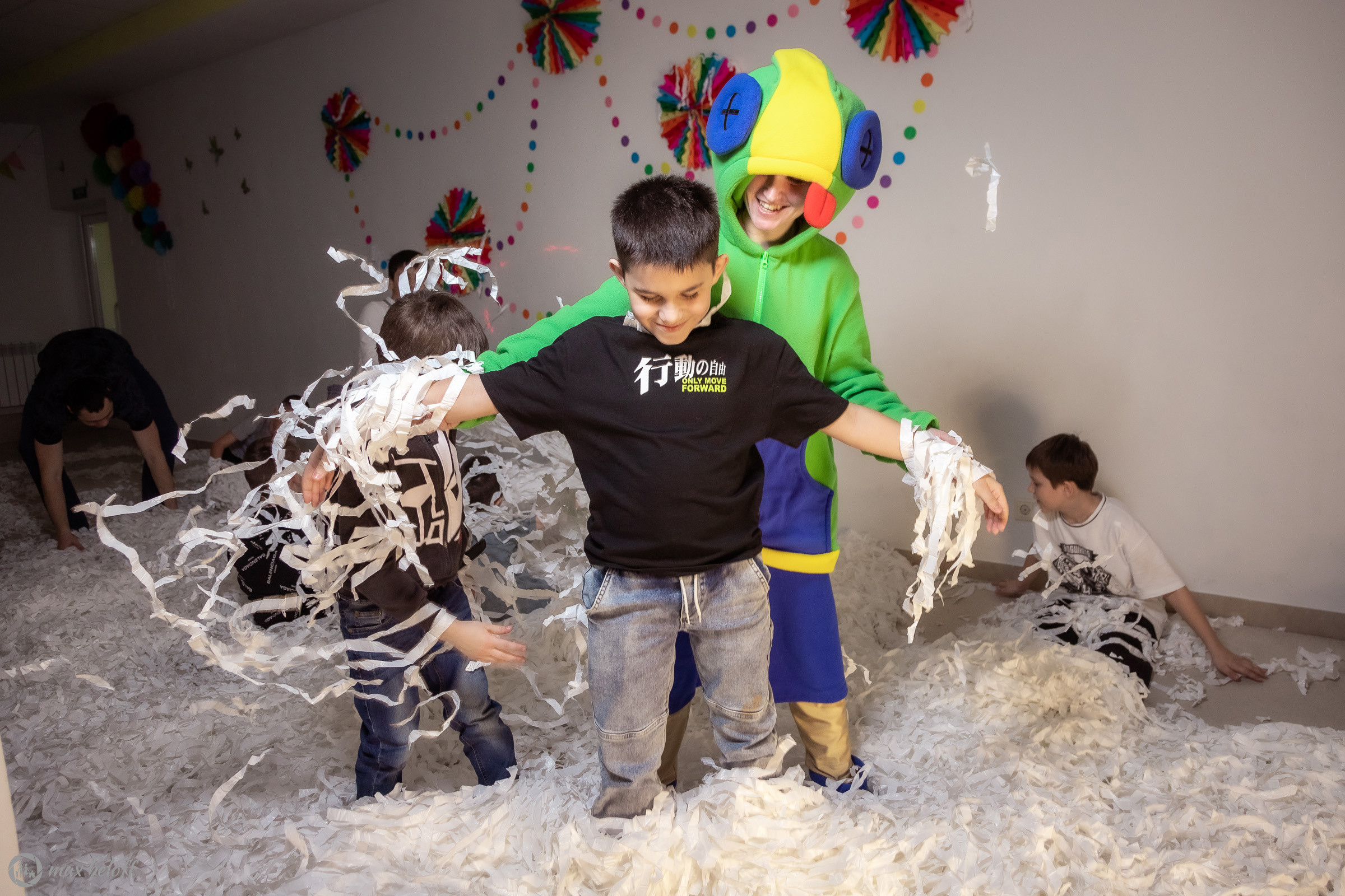 Студия Смайл. День рождения Игоря. Семейный фотограф — Макс Белогрудов