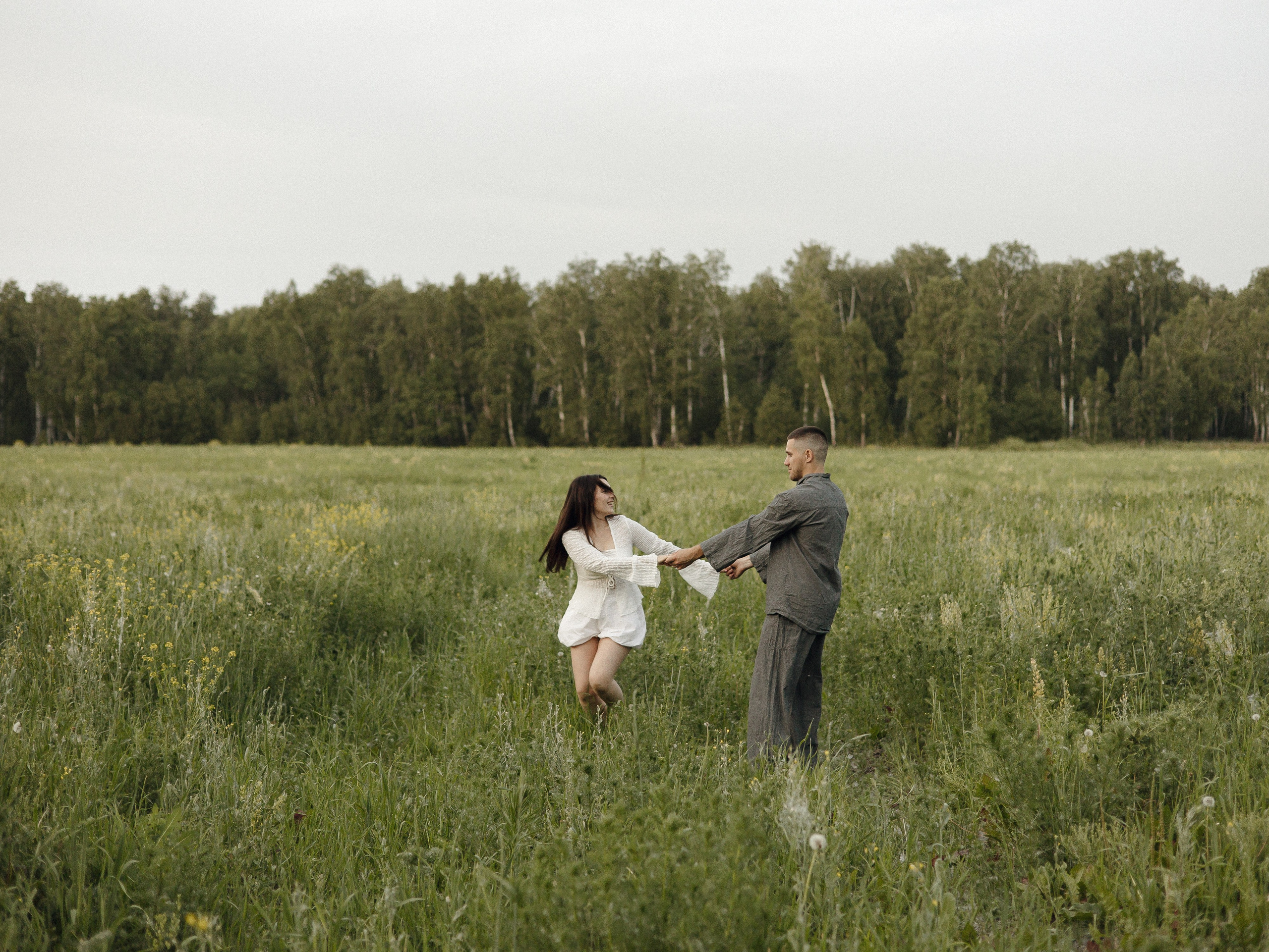 ТАНЯ И БУЛАТ, РЕТРО МАШИНА. Свадебный и индивидуальный фотограф в Челябинске Евгения Негодяева