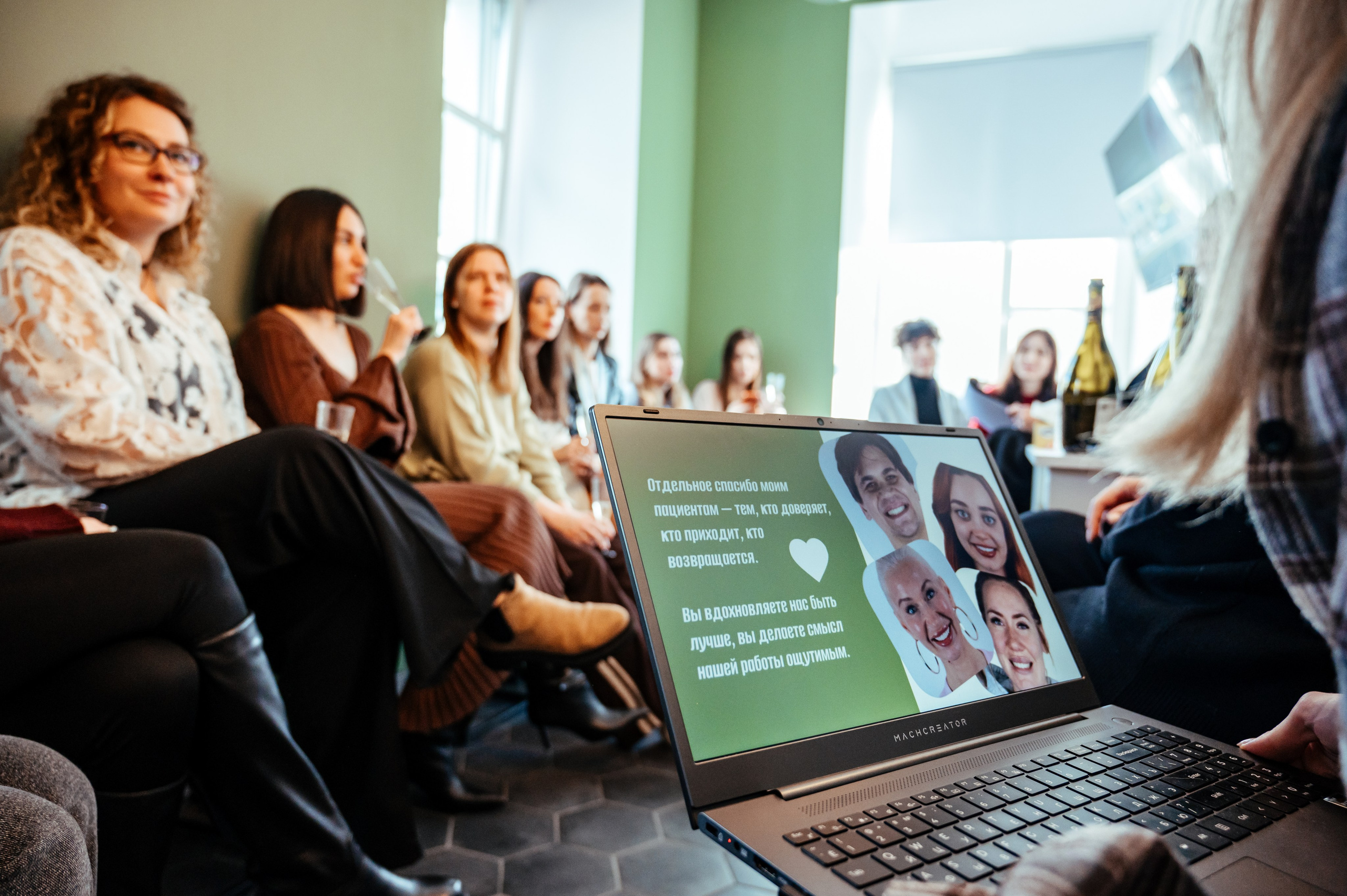 Открытие стоматологии Smile Is. Анастасия Петрович фотограф, фотокорреспондент в Москве и Санкт-Петербурге. Фотосъёмка репортажа, мероприятия, корпоративная съёмка, контент