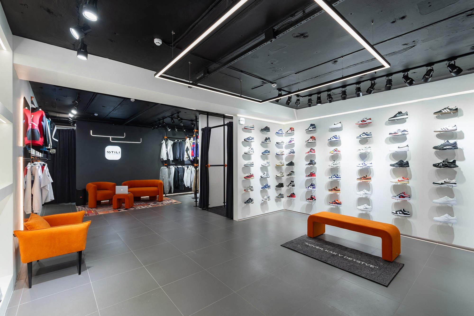 STILI магазин спортивной одежды. Фотограф Сергей Сергеев