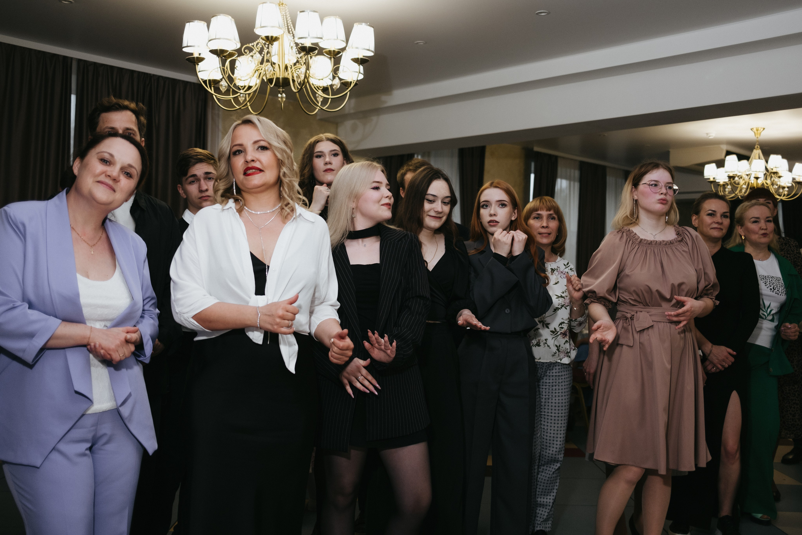 Выпускной 11 класс школы № 30. Свадебный и репортажной фотограф Денис Ожигин в Краснодаре и Краснодарском крае