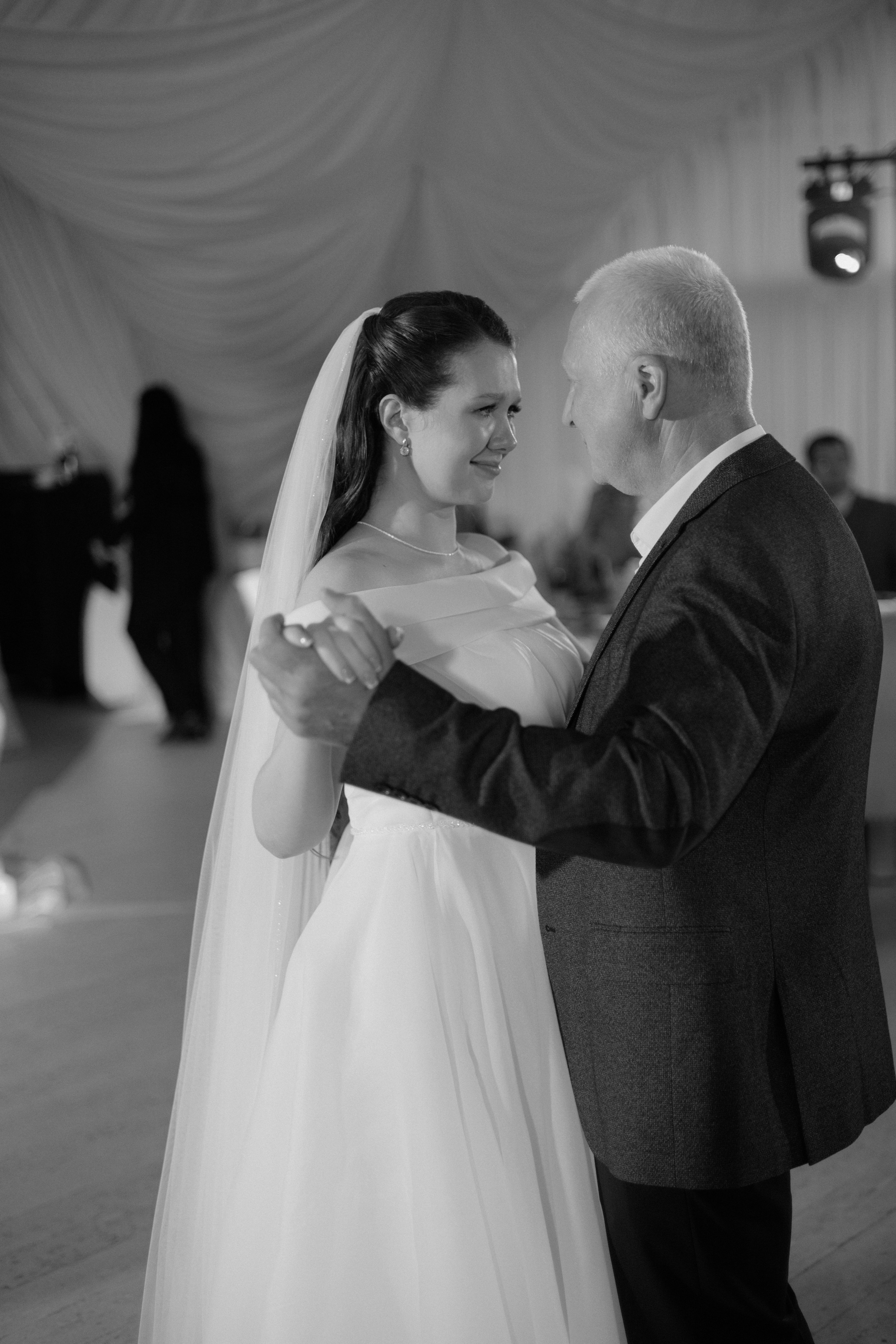 Аня и Саша. Свадьба в Юдино парк. Свадебный и портретный фотограф в Москве Анастасия Масюк