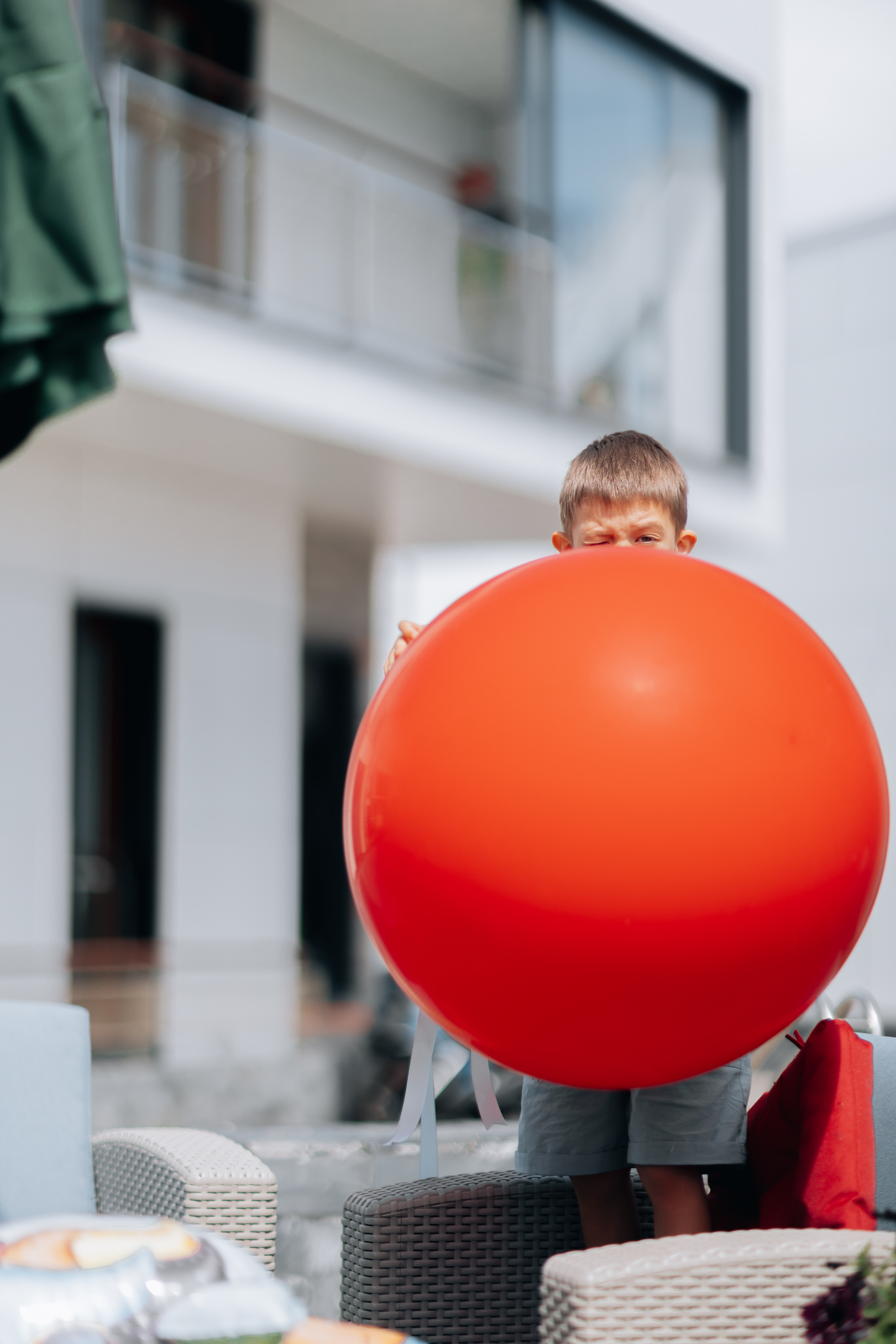 Заказать фотографа на день рождения в Москве и других городах. Фотограф на крещение и венчание, дни рождения и праздники