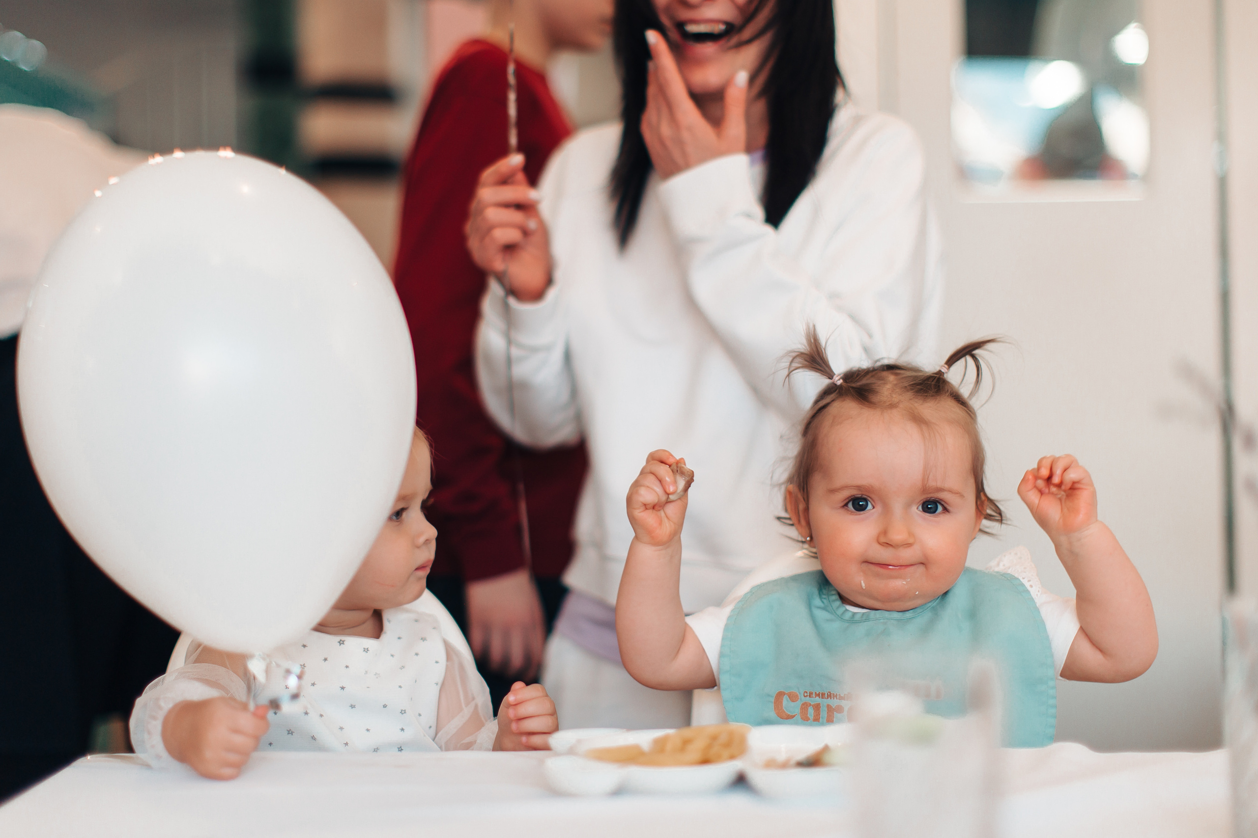 Заказать фотографа на день рождения в Москве и других городах. Фотограф на крещение и венчание, дни рождения и праздники