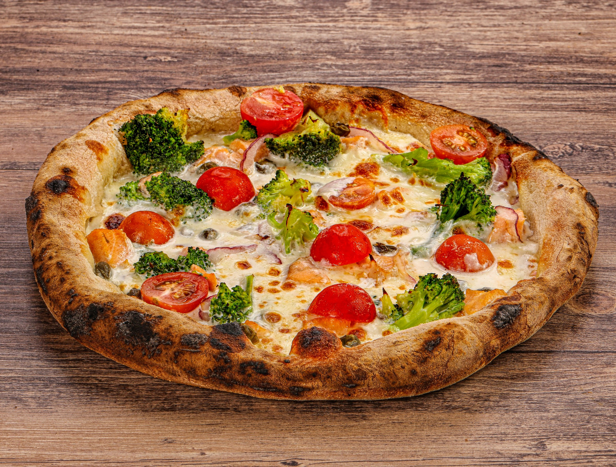 Фотосъемка пиццы. Заказ по тел.: +7 (906) 006-90-22. Фуд-фотограф Андрей Старостин — съемка еды в Москве. 9000 руб. в час