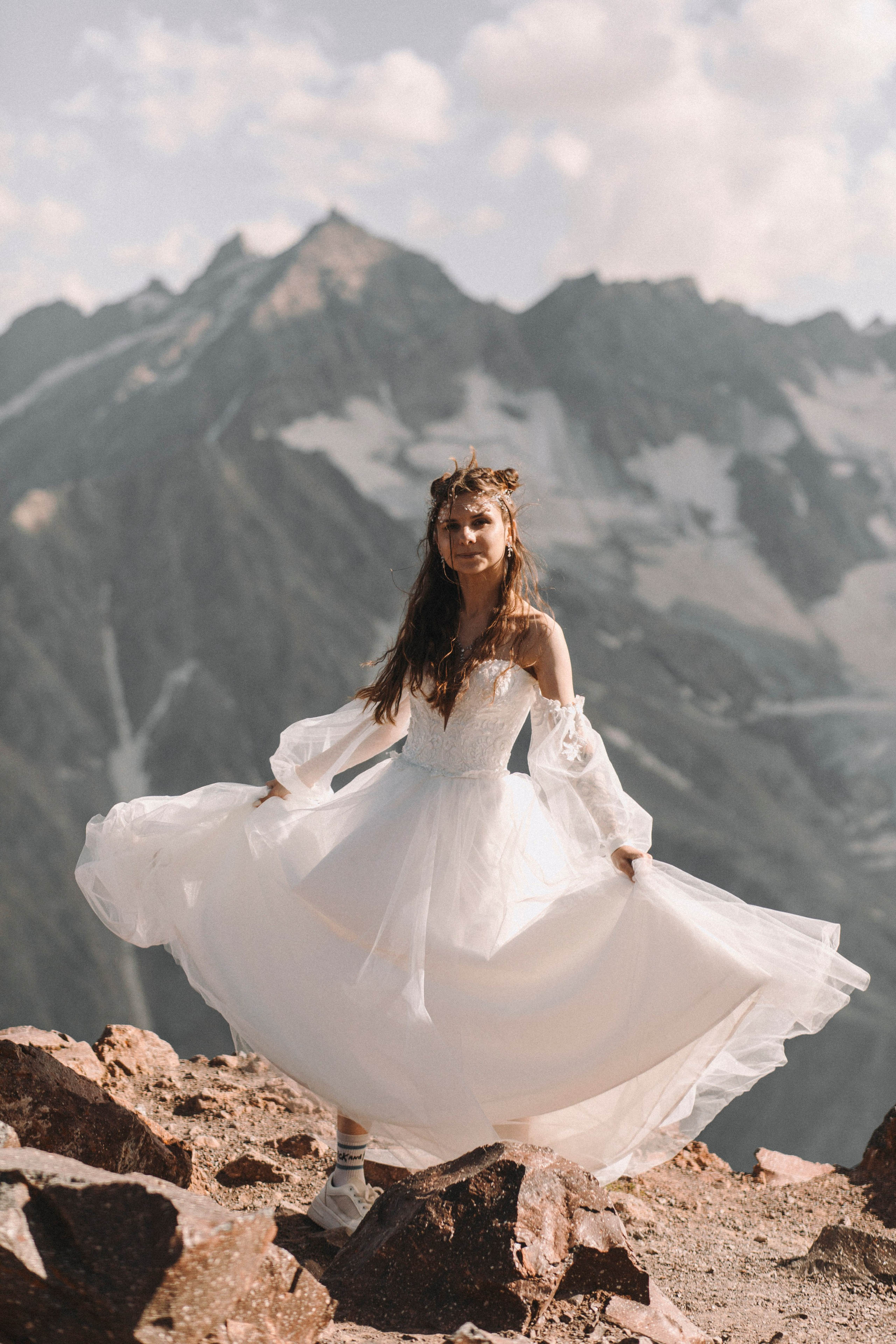 МЕЖДУ НЕБОМ И ЗЕМЛЕЙ. Фотограф Настя Конник | Пятигорск | Эльбрус | Домбай | Архыз | Видеограф КМВ