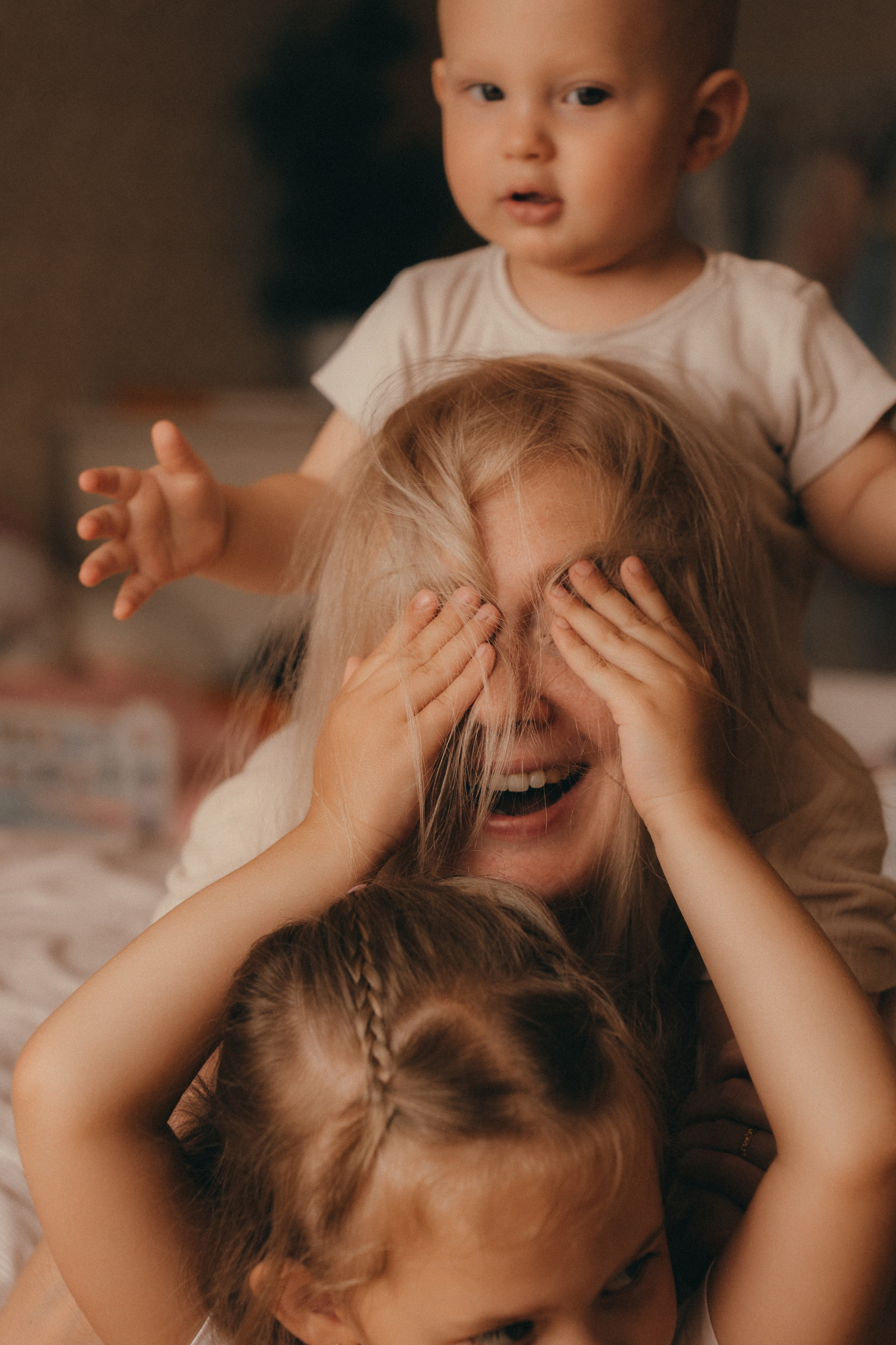 Настя, Саша и Гриша. Семейный фотограф • Домашние съемки в Нижнем Новгороде