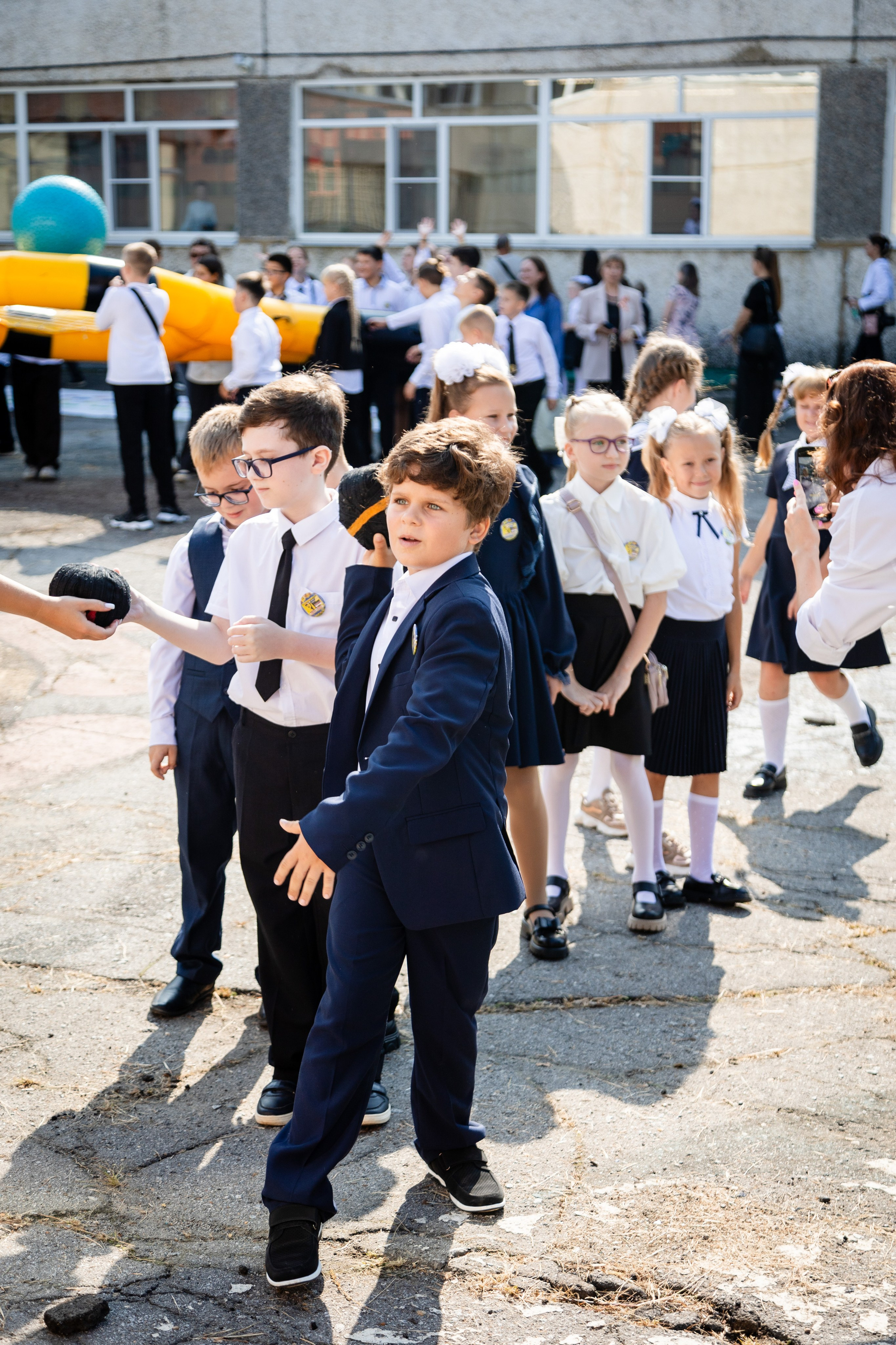 Гимназия № 50. Детский фотограф видеограф в Хабаровске Михаил Орлов